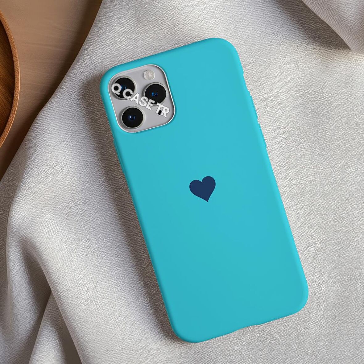 İphone 14 Pro Uyumlu Kalp Logolu Telefon Kılıfı