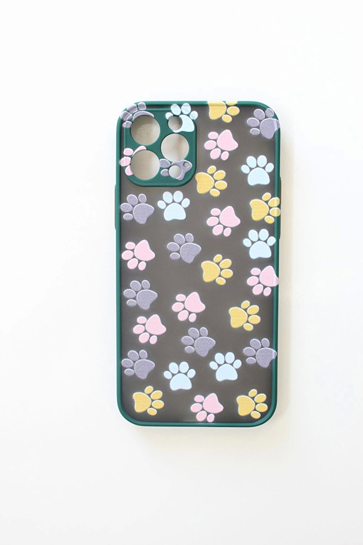 İPhone 12 Pro Uyumlu Kamera Korumalı Yavru Kediler Pati Kılıf Tuşları Renkli Hux Kapak