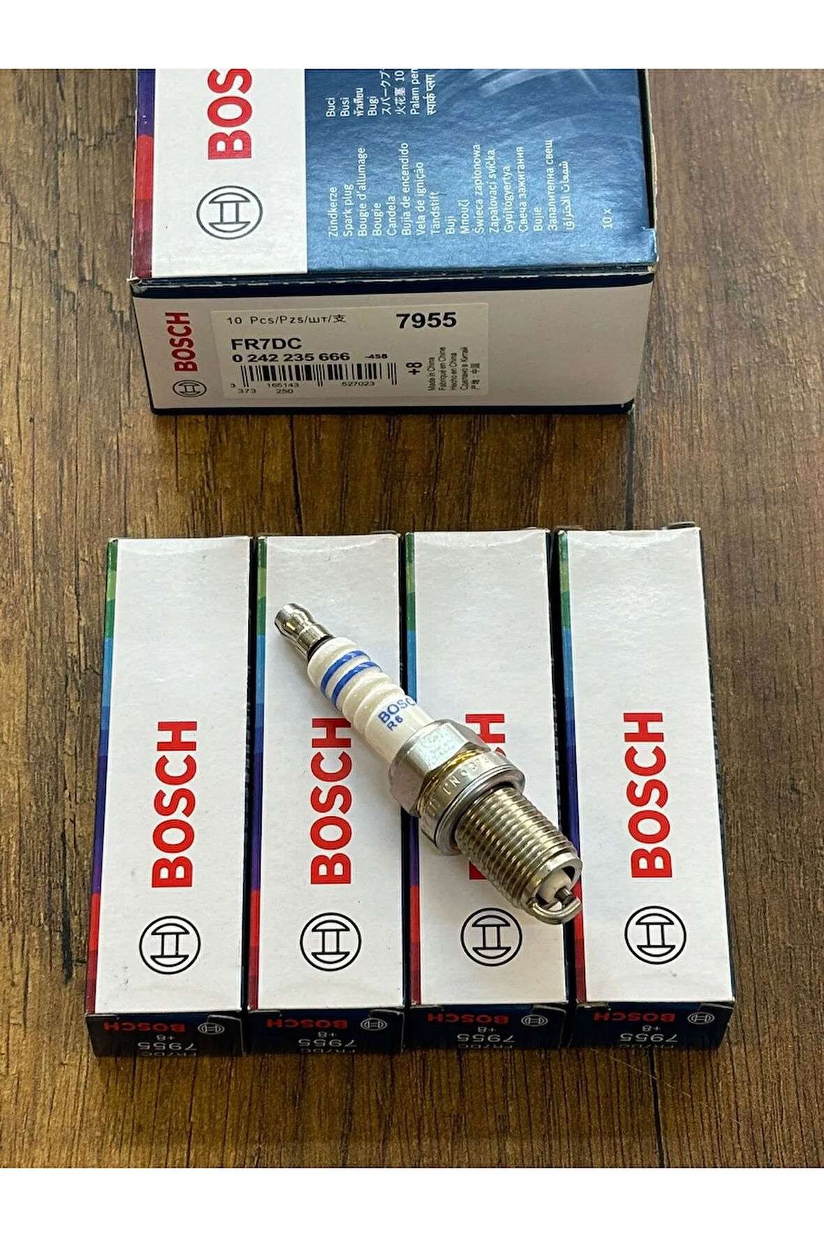 Bosch Buji Takımı 4 Adet Buji FR7DC Clio-Megane K4J-K4M Motor Tipleriyle Uyumlu 7700500155