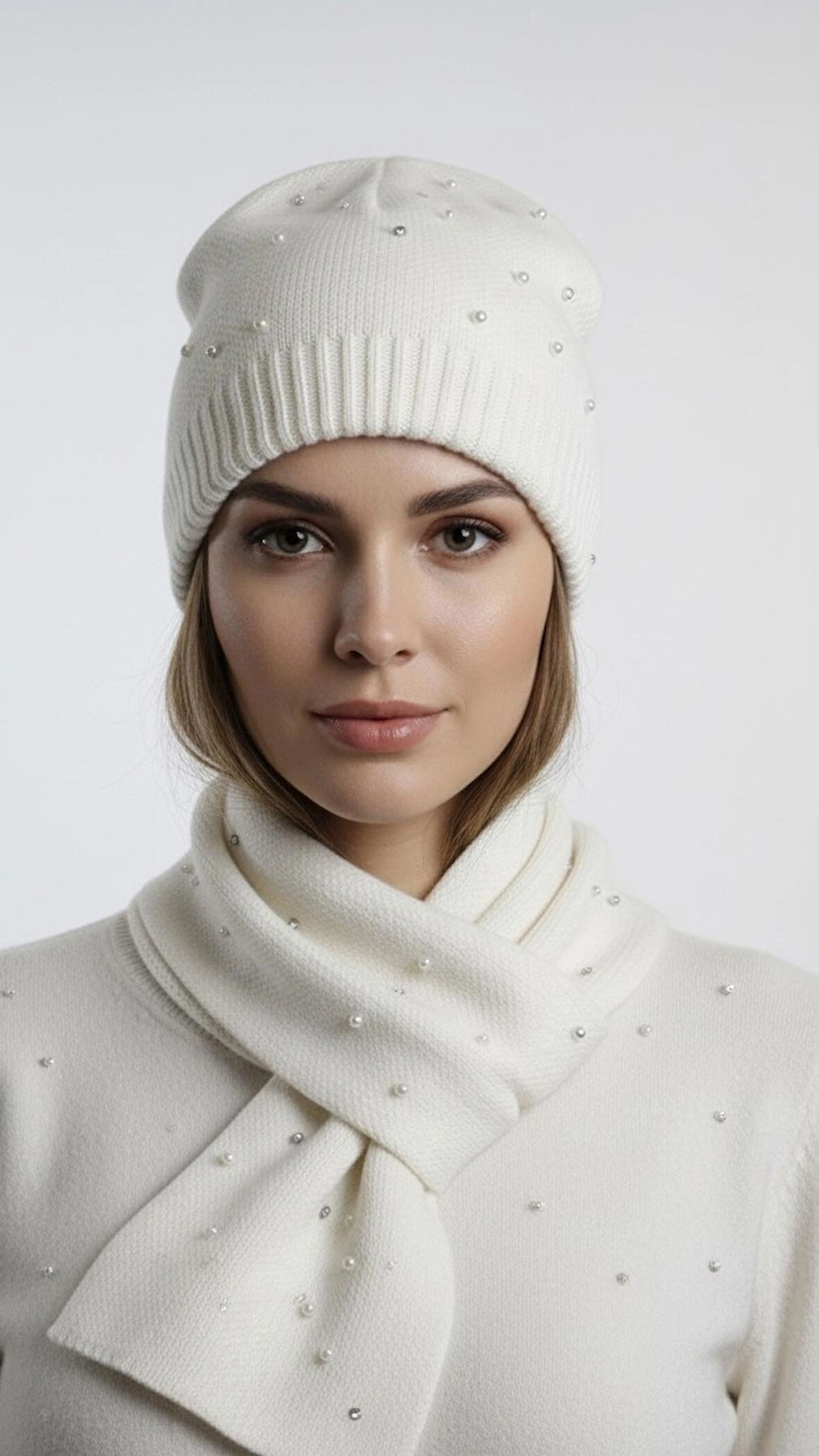 İnci ve Taş Detaylı Krem Kadın Bere (Atkısıyla Takım)