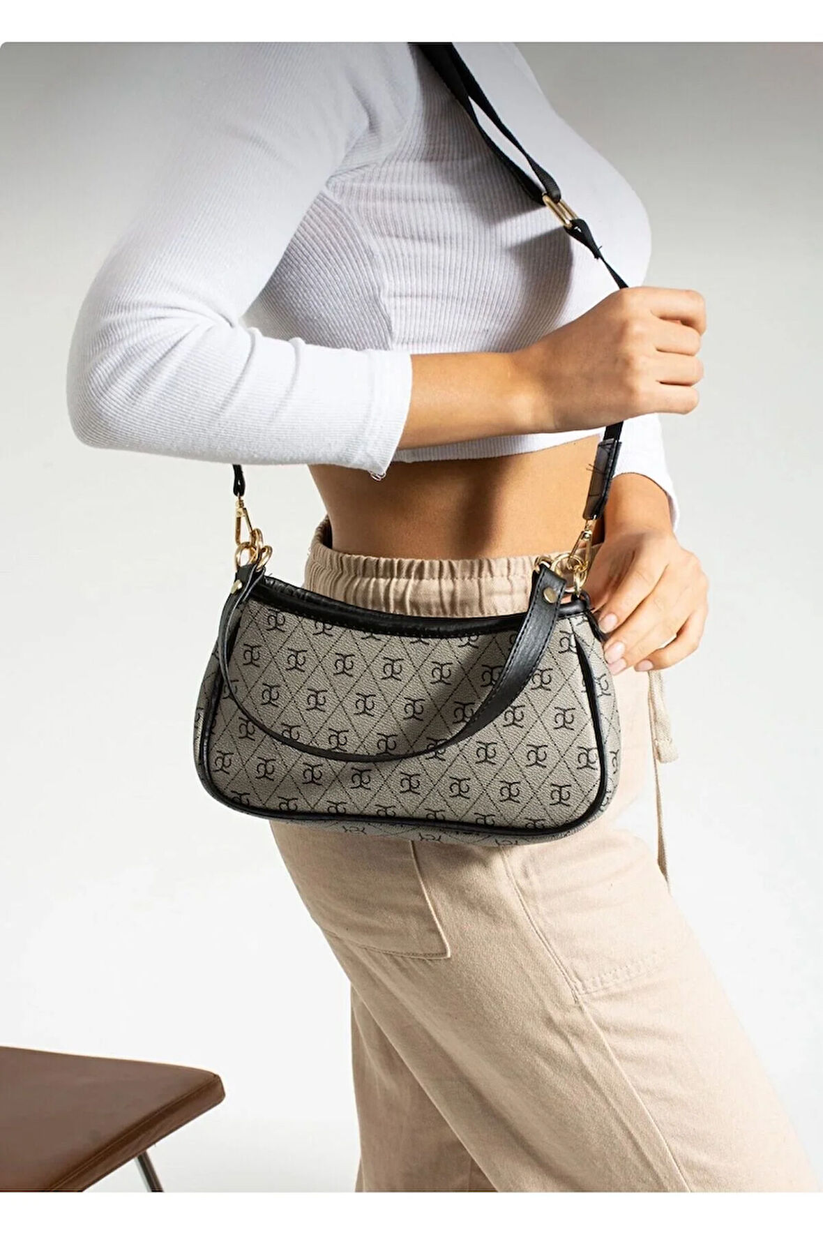 Monogram Desenli Mini Omuz ve Çapraz Çanta – Kolon Askılı Omuz ve El askısı