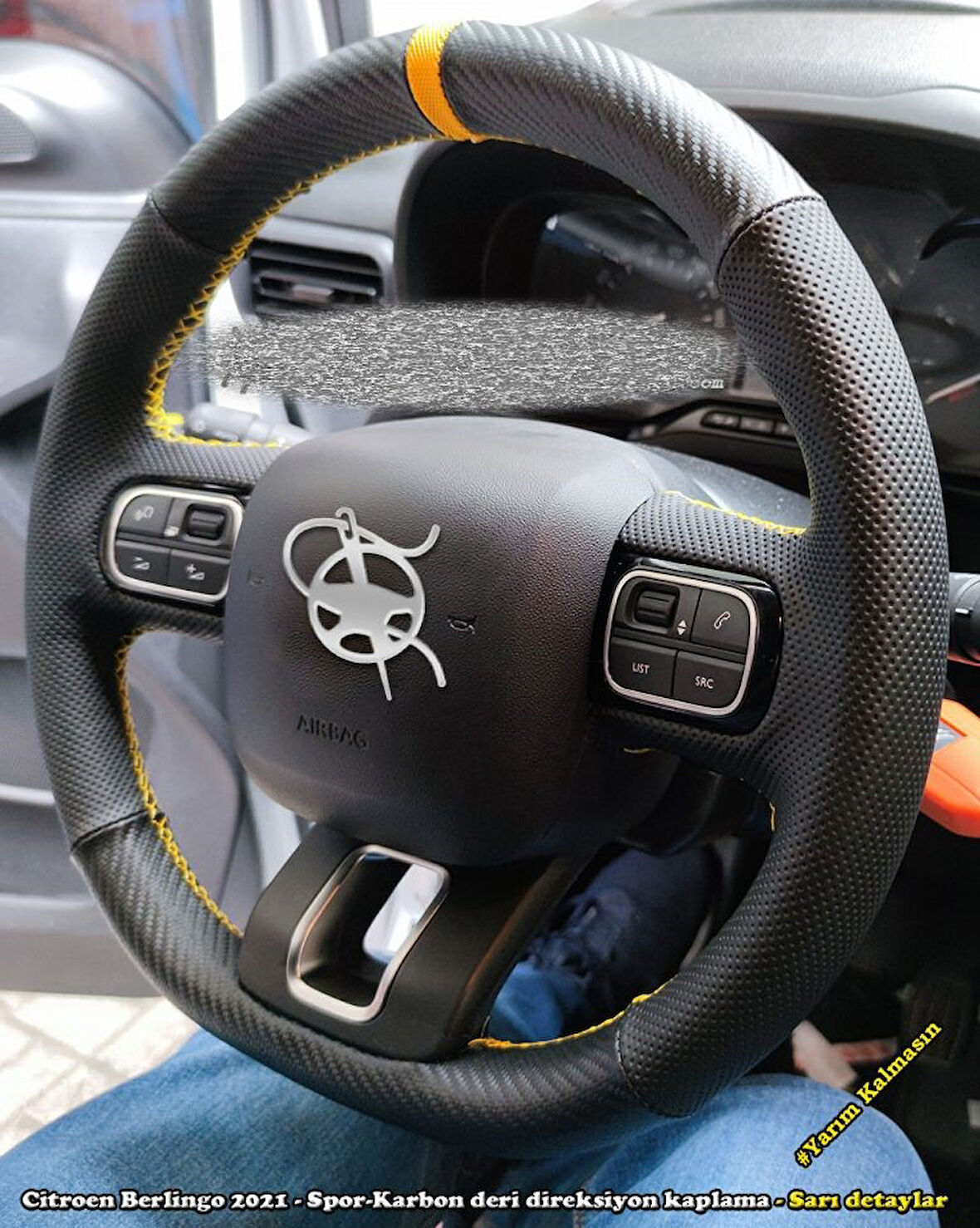 Citroen Berlingo 2021 Araca Özel Deri Direksiyon Kılıfı (Noktalı Karbon Yüzüklü)