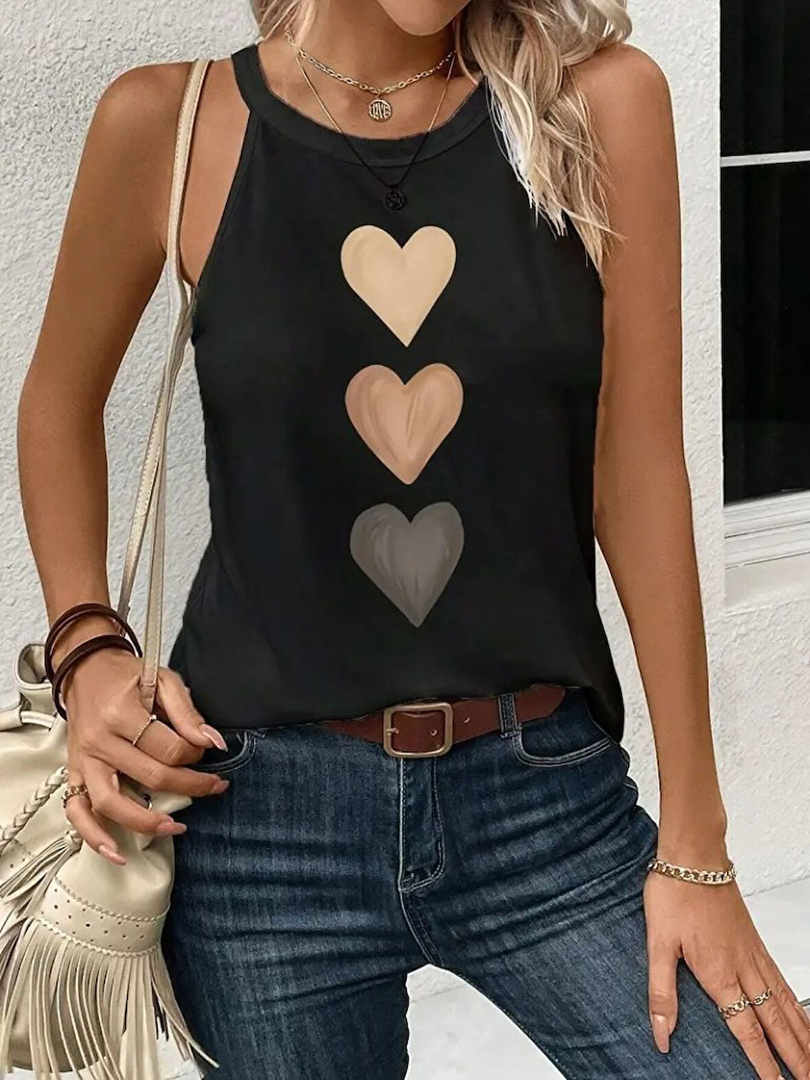 Modavera Kadın Omuzlardan Açık Boyundan Askılı Kalp Baskılı Viskon Bluz