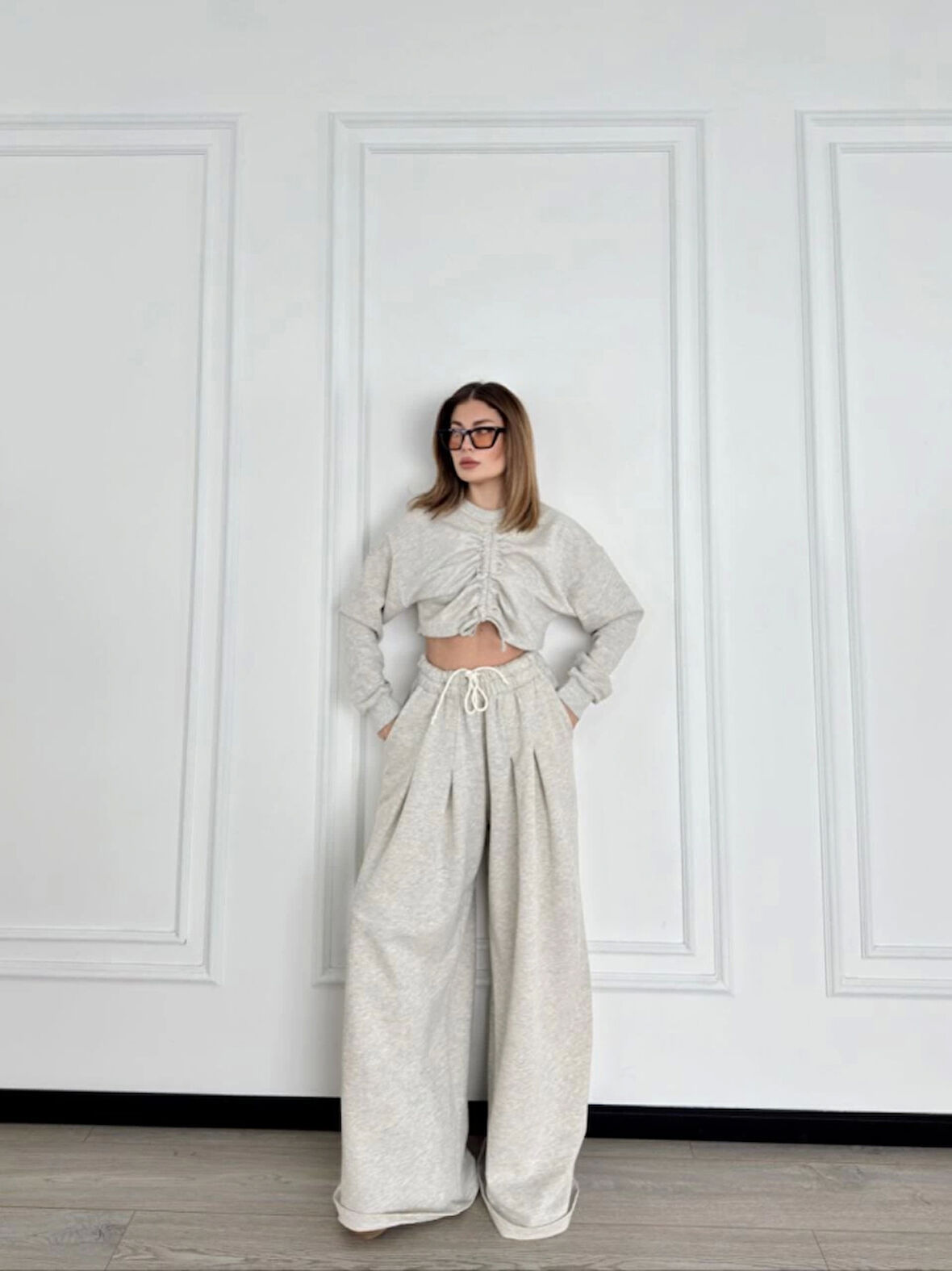 Uzun Kollu Önü İp Büzgülü  Crop Ve Pantolon İkili Takım - Gri