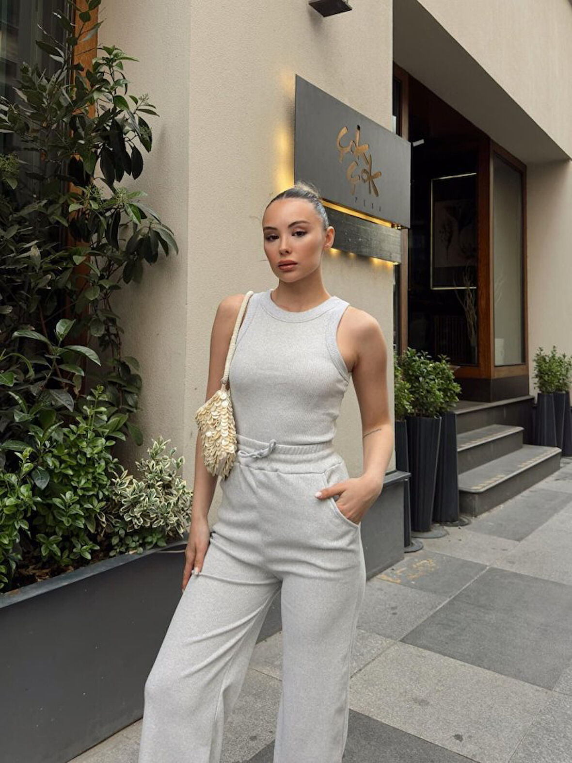 Kadın Kaşkorse Kumaş Atlet Ve Yüksek Bel Bol Paça Pantolon Ikili Takım