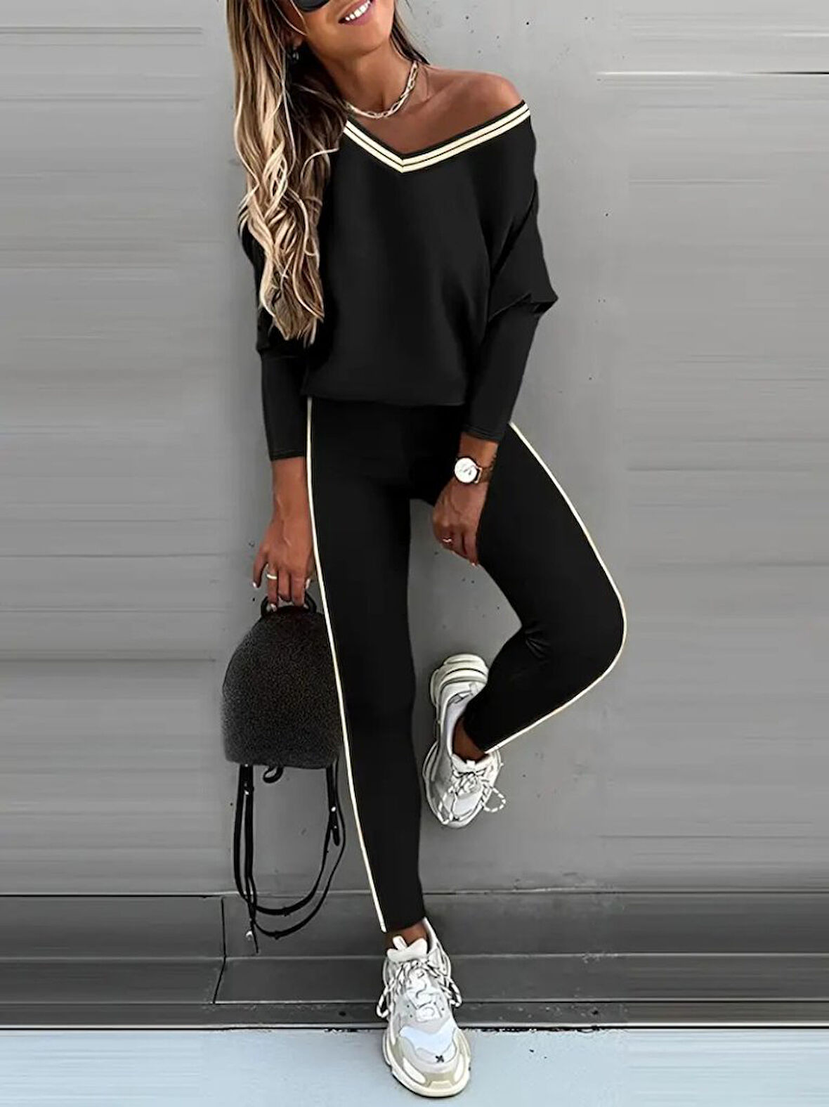 Kadın Uzun Kollu Tek Omuzu Açık Detaylı Viskon Iki Iplik Bluz Ve Pantolon Ikili Takım