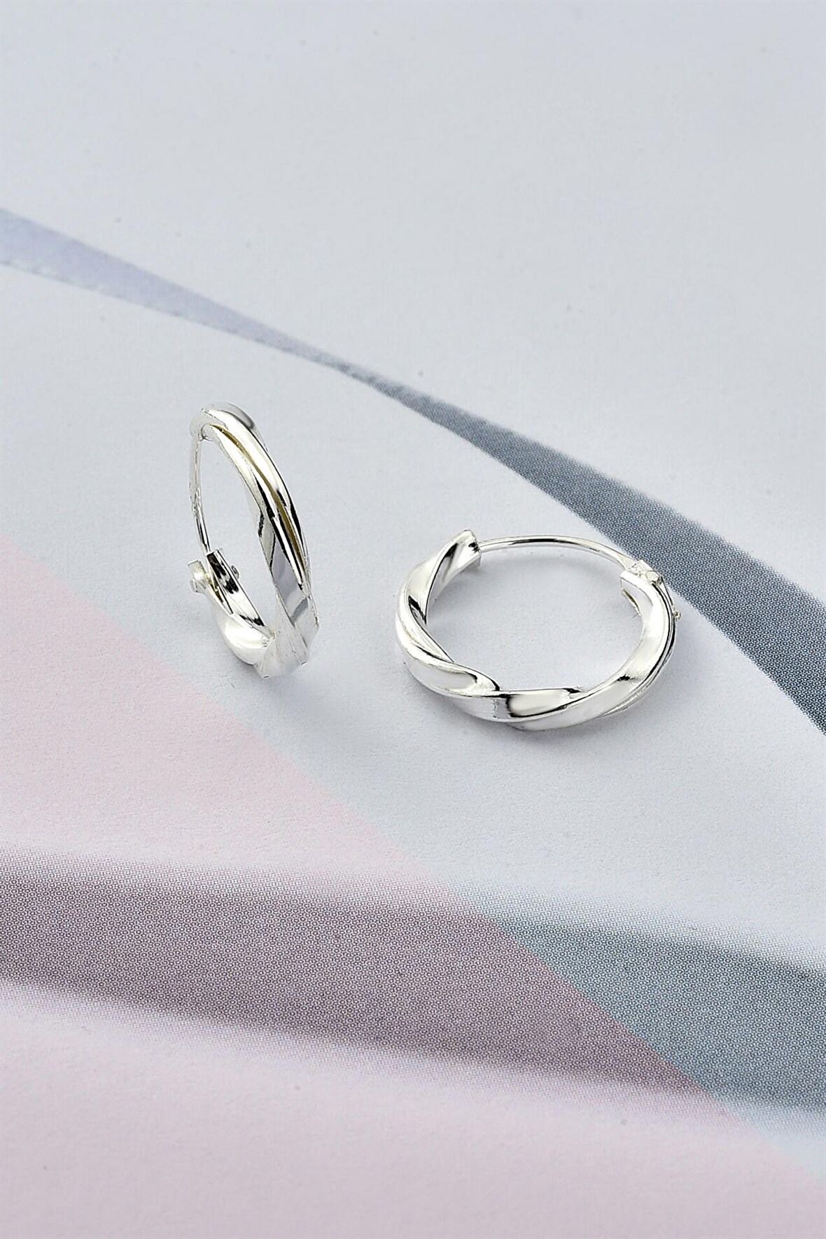 Jelux Star Burgu Halka Model Gümüş Küpe