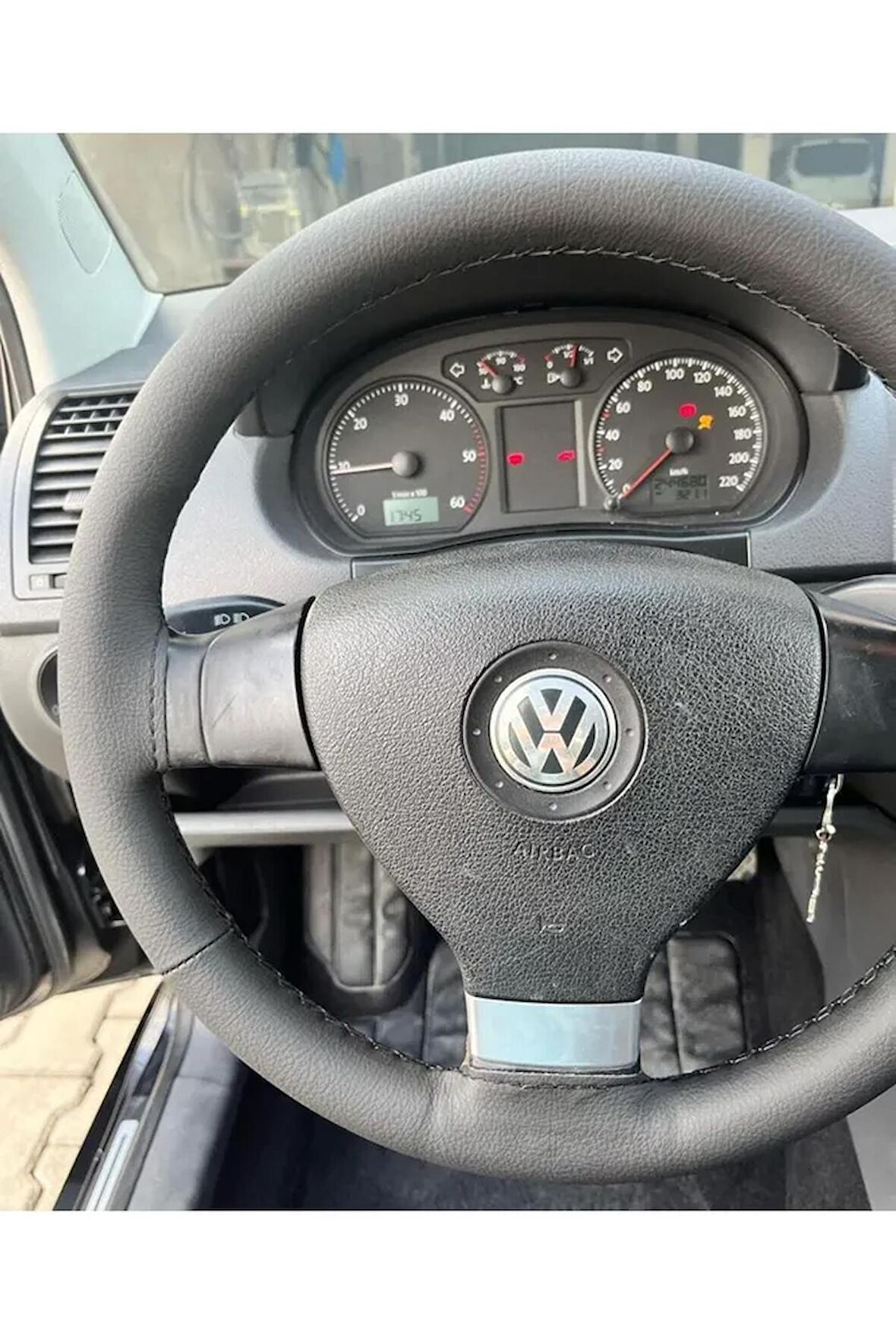 VOLSWAGEN JETTA ÜNİVERSAL DİKMELİ Uyumlu  DİREKSİYON KILIFI (DÜZ DERİ SİYAH İPLİ)