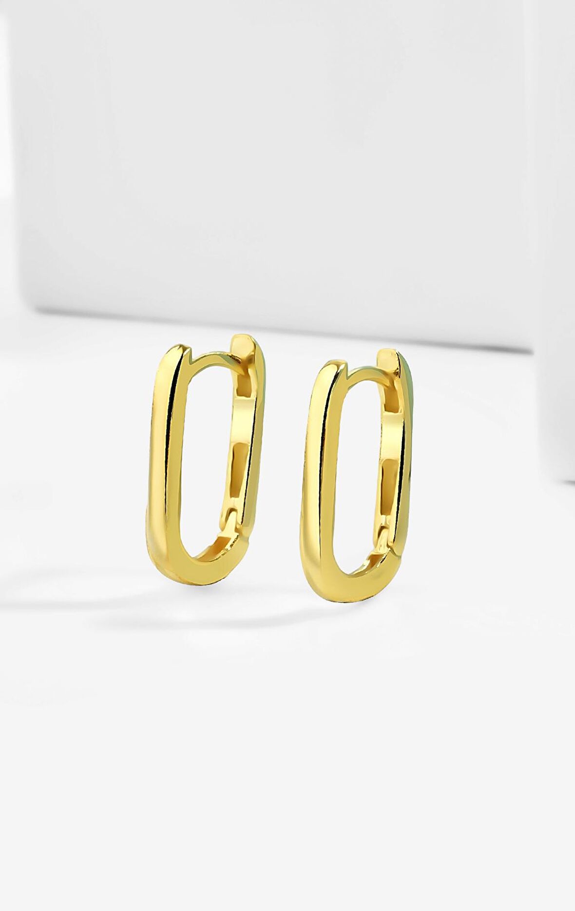 Gümüş U Model Gold Küpe