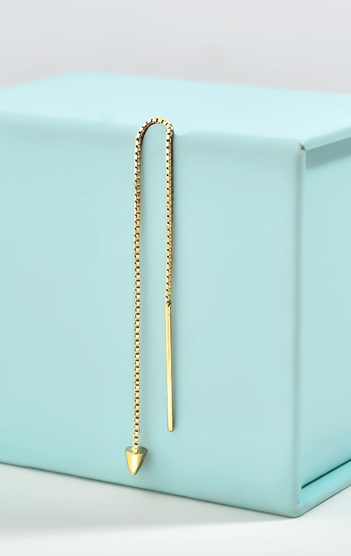Gümüş Konik Model Zirkon Taşlı Zincirli Gold Küpe