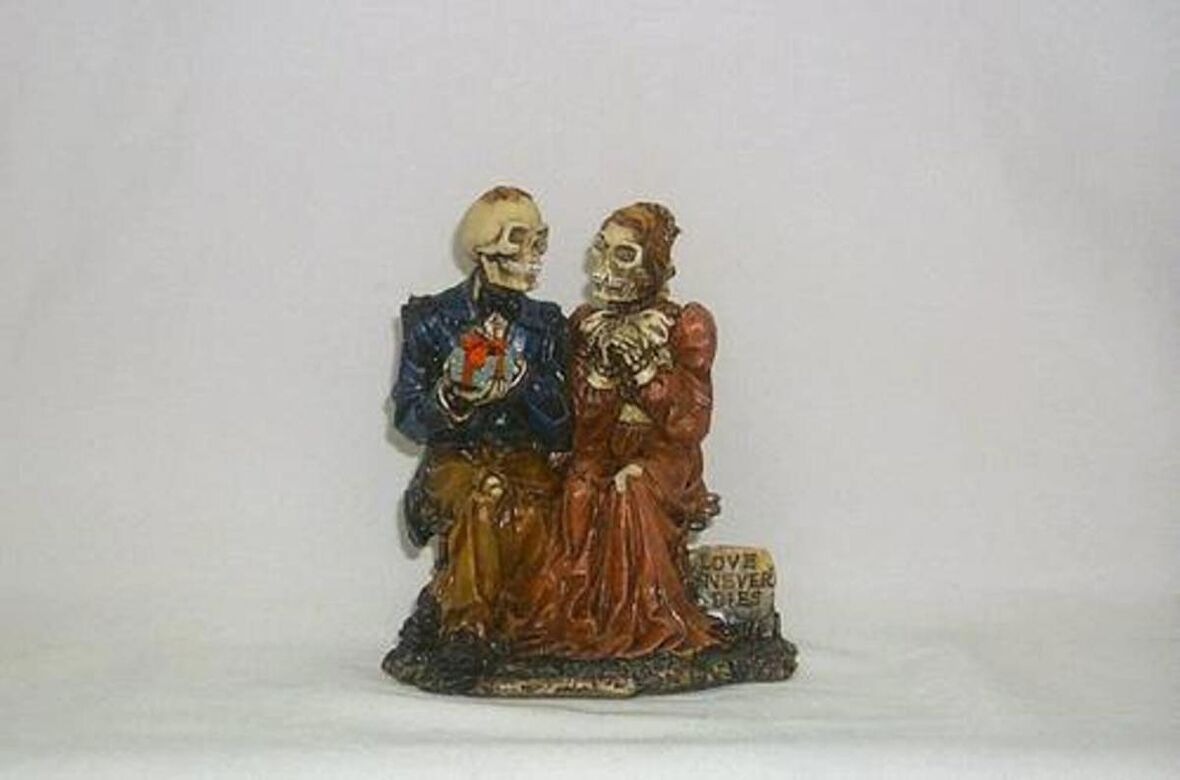 WISE Veronese İskelet Serisi-WISE AŞK ASLA ÖLMEZ-14*11*8 CM