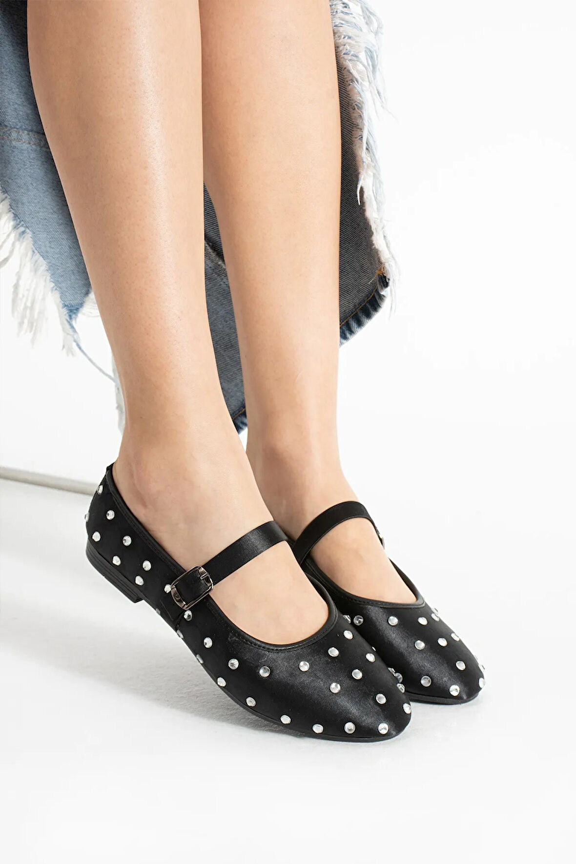 Günlük Kadın Babet Gümüş Taşlı Bantlı Tokalı Alçak Topuklu Yumuşak Rahat Ayakkabı K-128