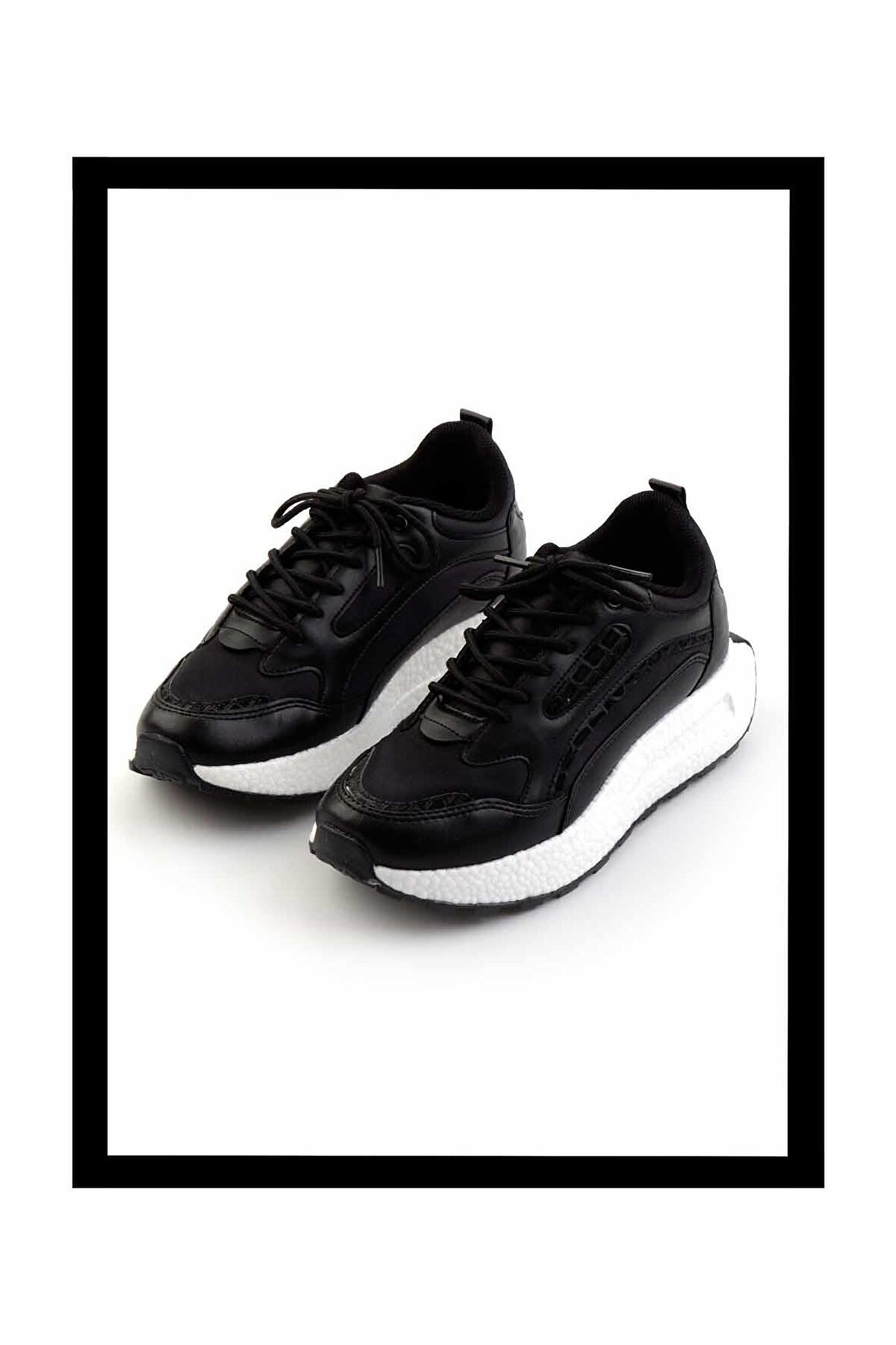 Siyah   Kadın Sneaker K01027030709