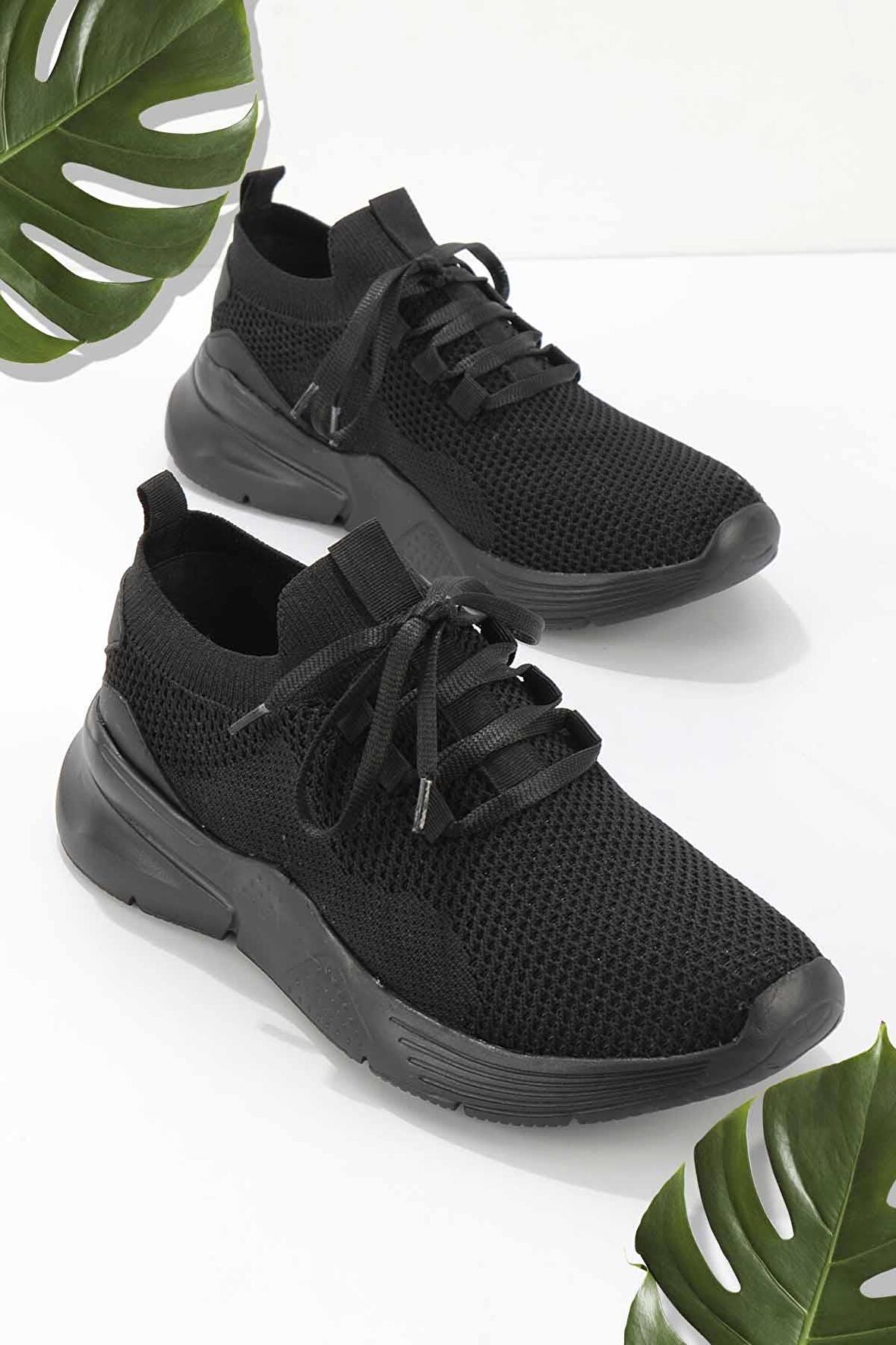 Bambi Siyah Triko  Kadın Sneaker K01118030582