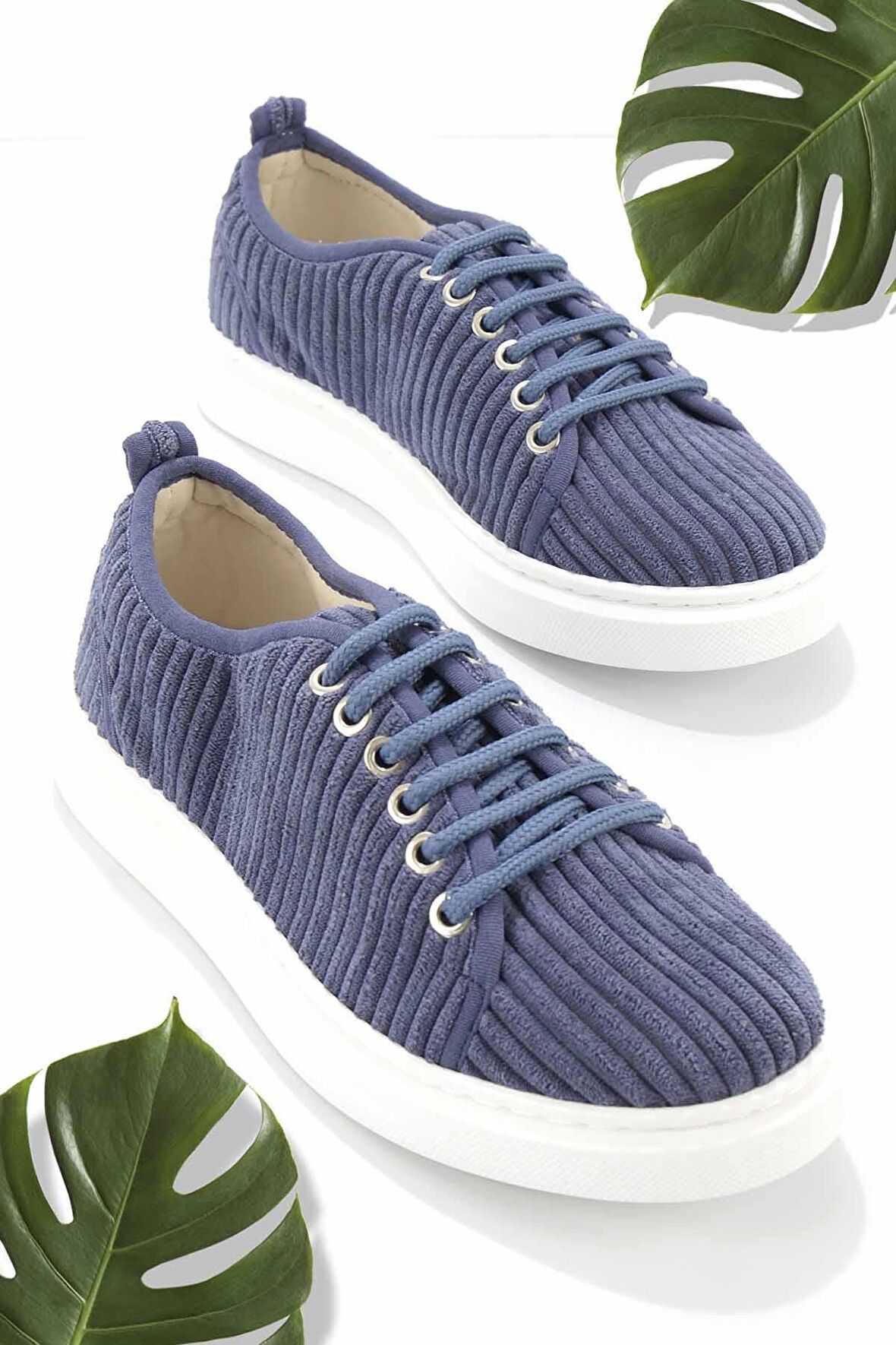 Bambi Kot Mavi Kumas  Kadın Sneaker K01122000804
