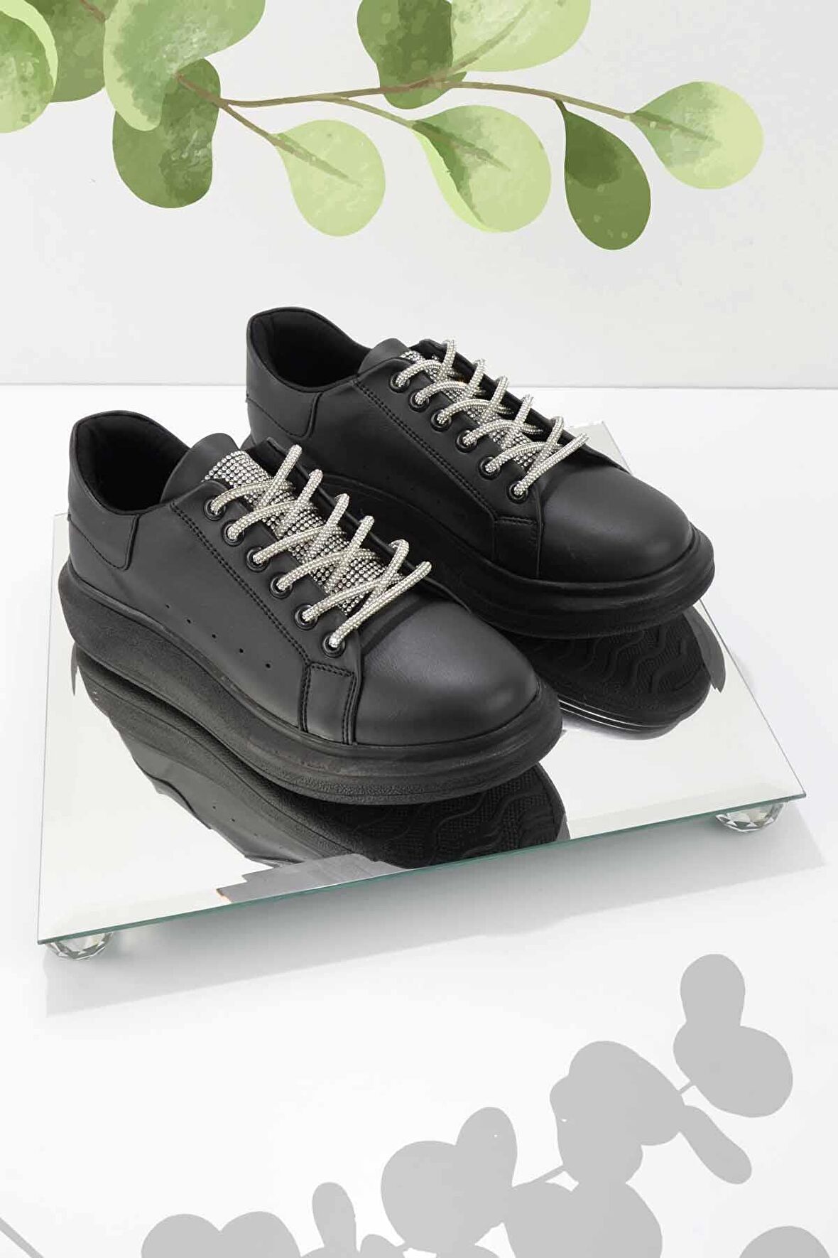 Bambi Siyah  Kadın Sneaker K01179085909