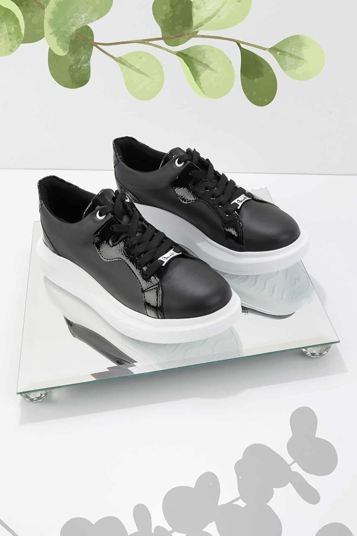 Bambi Siyah  Kadın Sneaker K01179086009