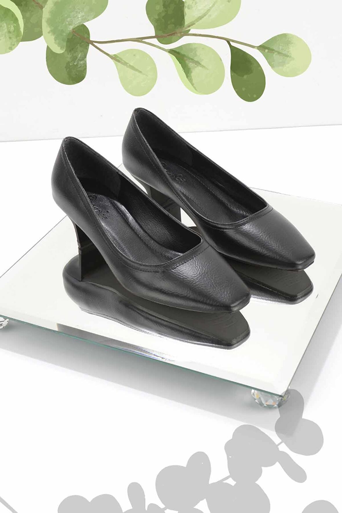 Bambi Siyah Kirisik  Kadın Klasik Topuklu Ayakkabi K01237012542