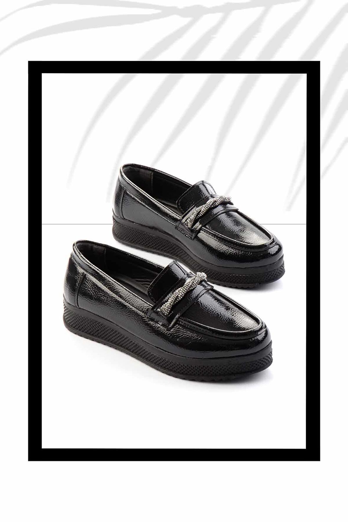 Siyah Kırışık Rugan  Kadın Loafer Ayakkabı K01311410008