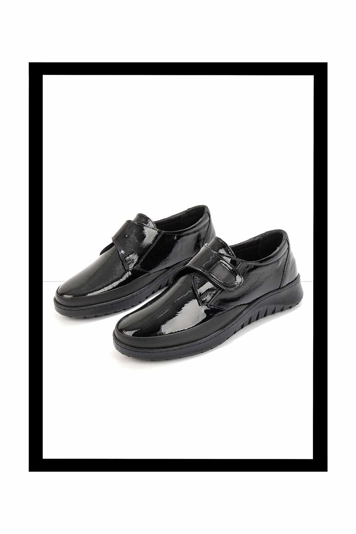 Siyah Kırışık Hakiki Deri Kadın Casual Ayakkabı K01331750442