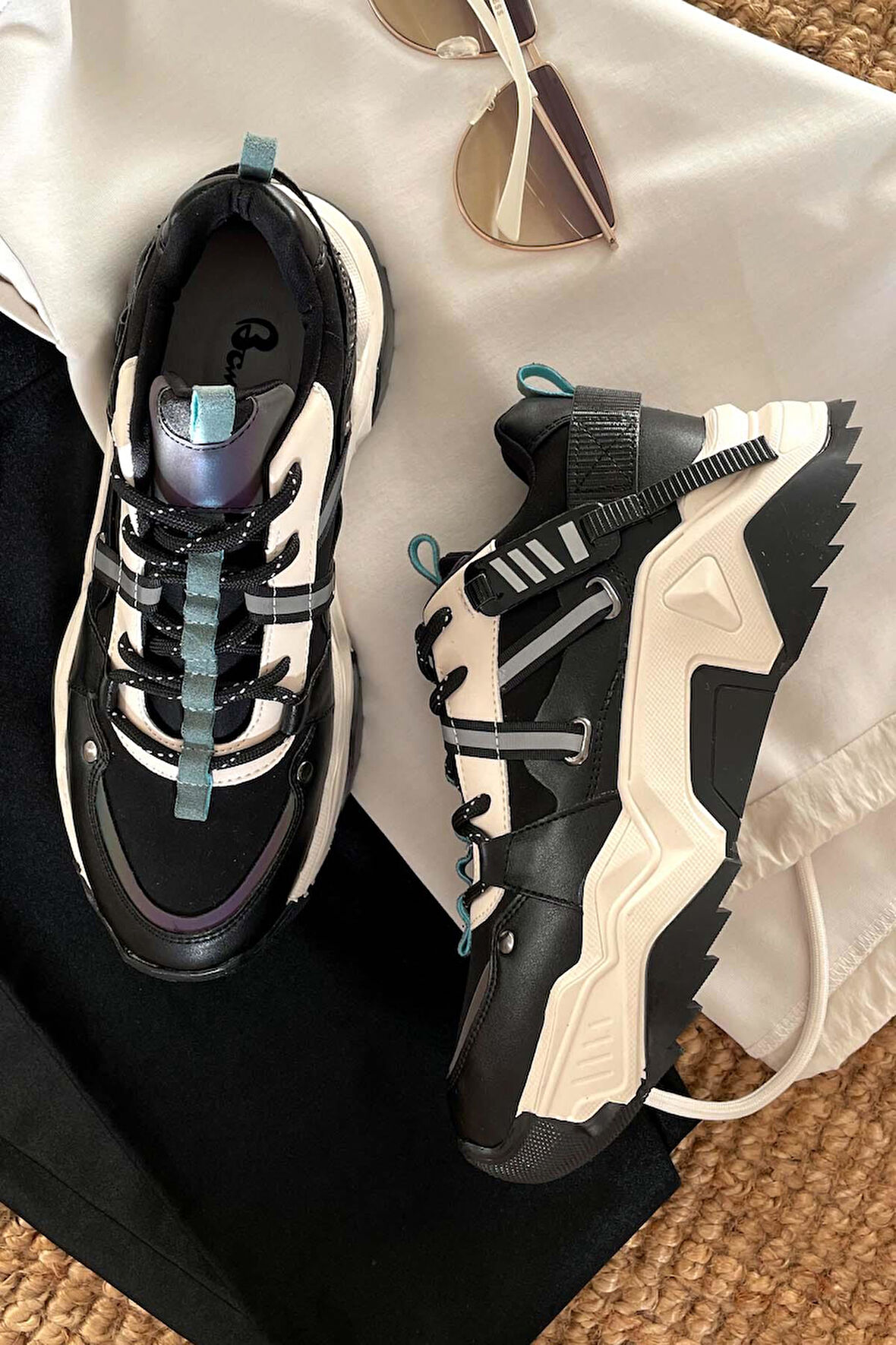 Siyah Süet  Kadın Sneaker K01406280102