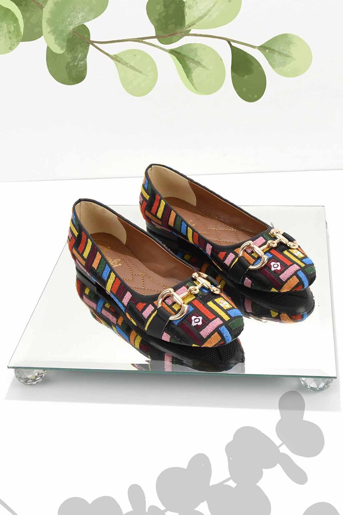 Bambi Siyah Nakisli  Kadın Loafer Ayakkabi K01641167082