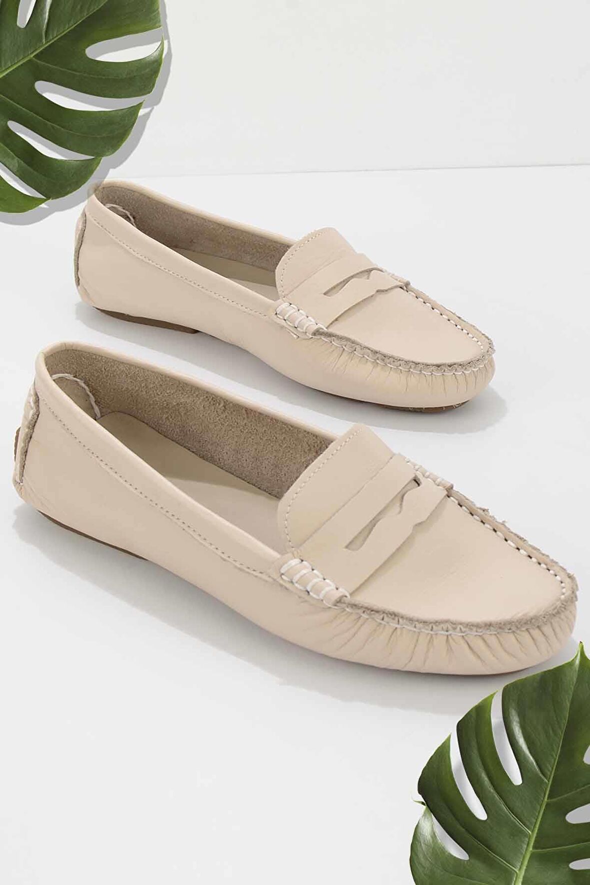 Bambi Bej Hakiki Deri Kadın Loafer Ayakkabi K01671300203
