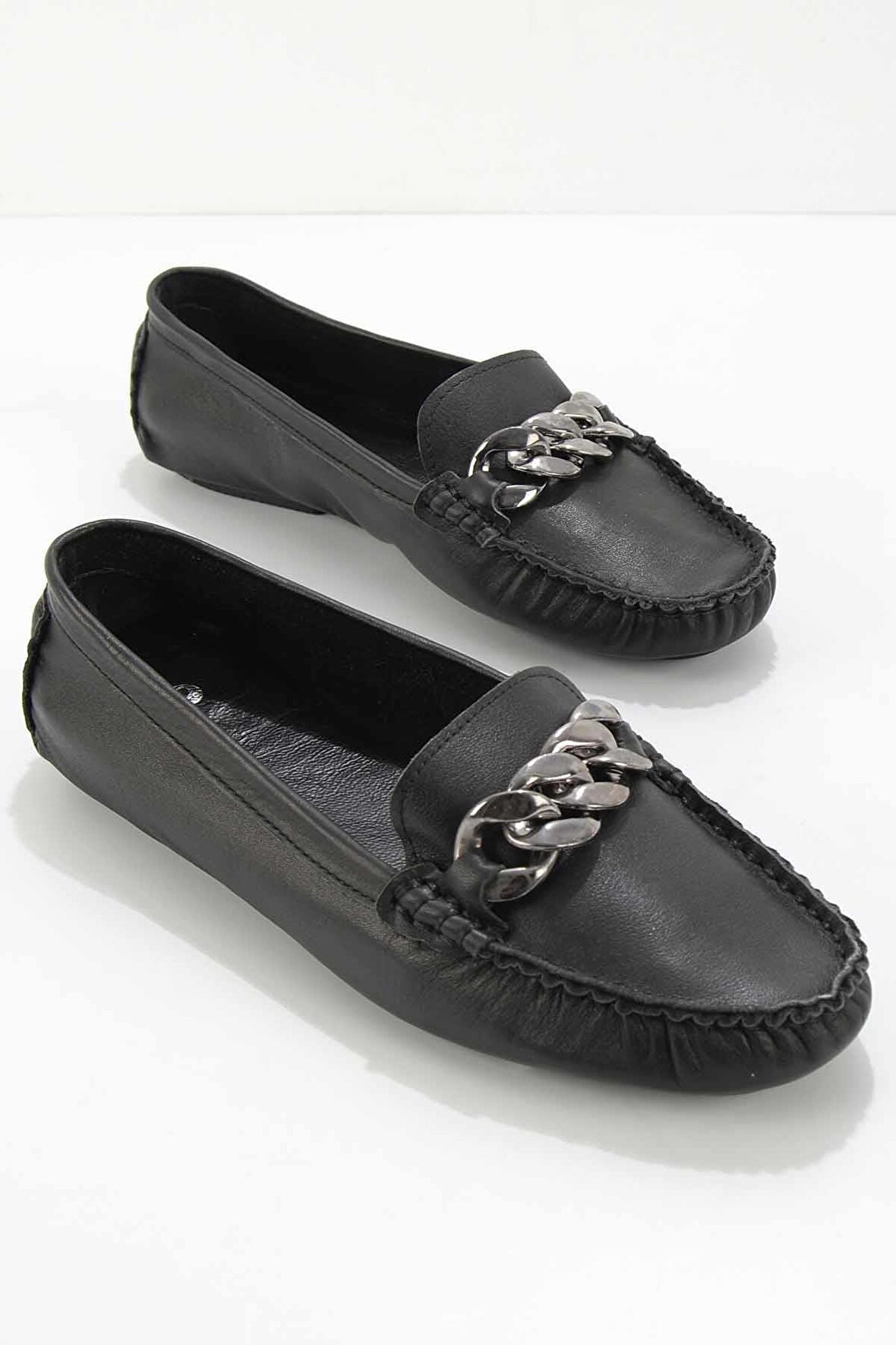 Bambi Siyah Hakiki Deri Kadın Loafer Ayakkabi K01671300403