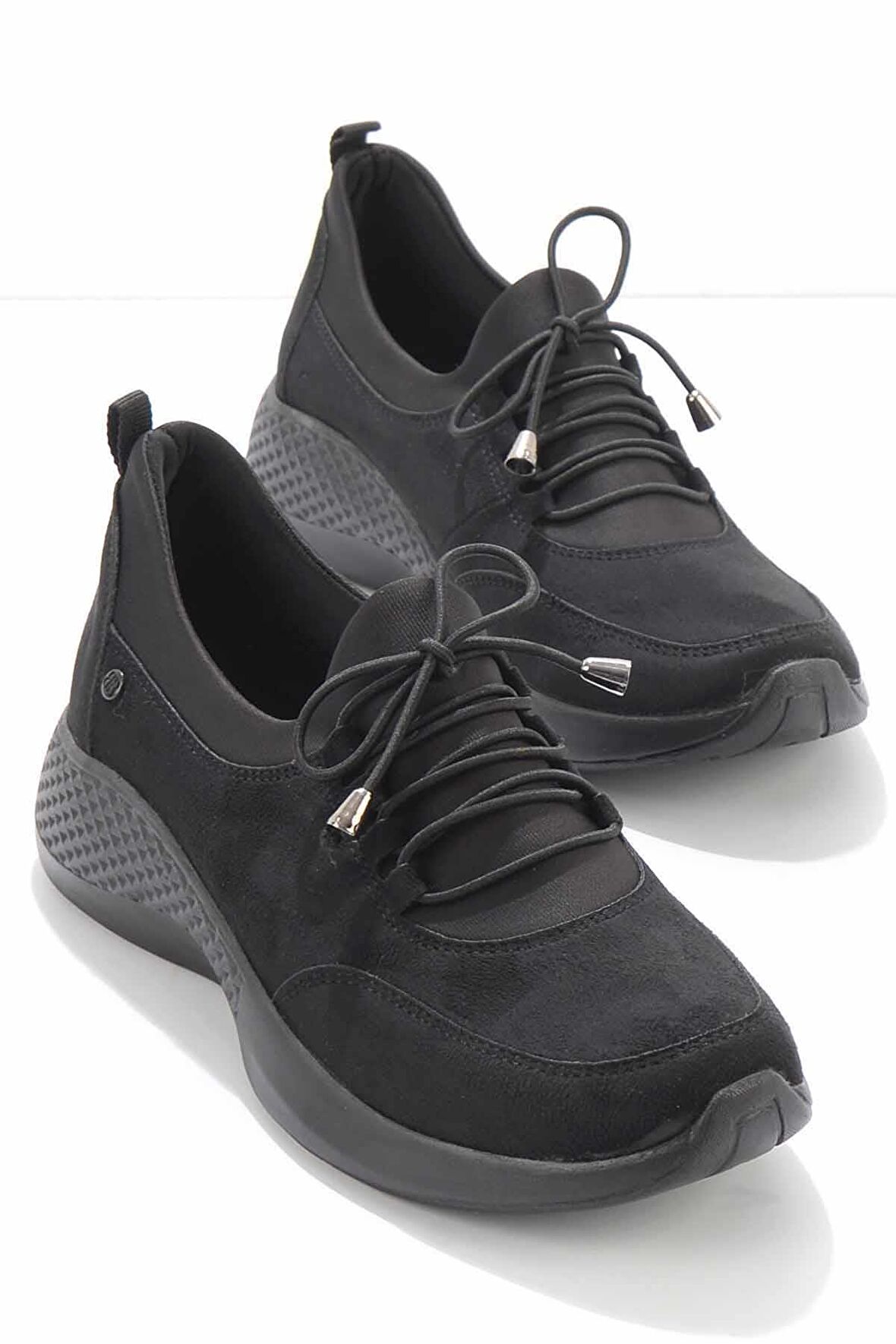 Bambi Siyah Süet  Kadın Casual Ayakkabi K01724102902