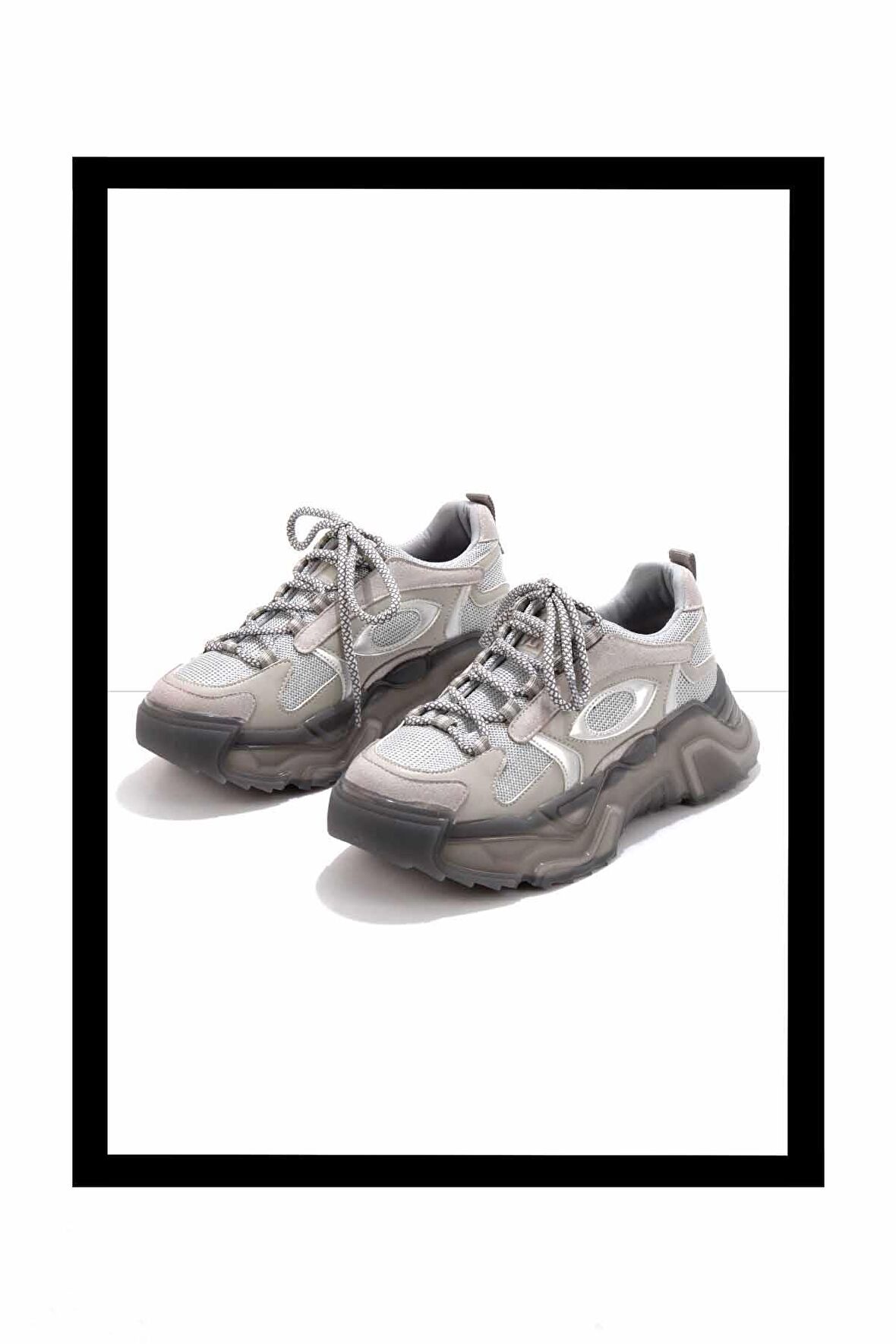 Gri Süet  Kadın Sneaker K01948011502