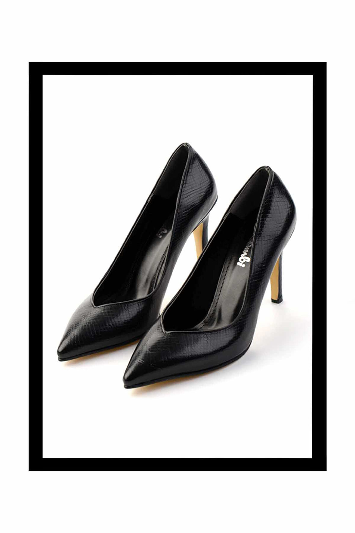 Siyah Yılan  Kadın Klasik Topuklu Ayakkabı K01992111507