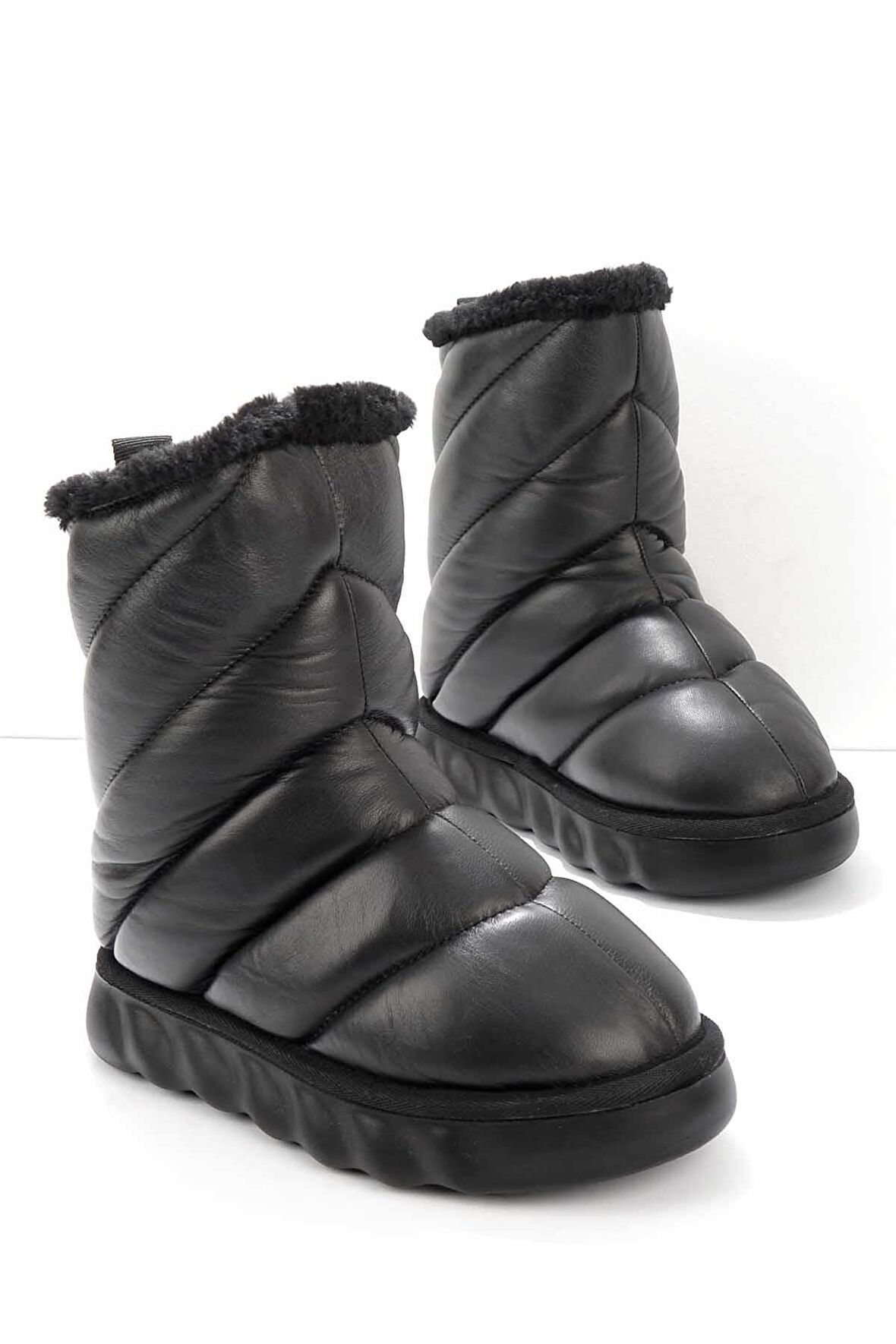 Bambi Siyah Hakiki Deri Kadın Bot & Bootie K02183102503