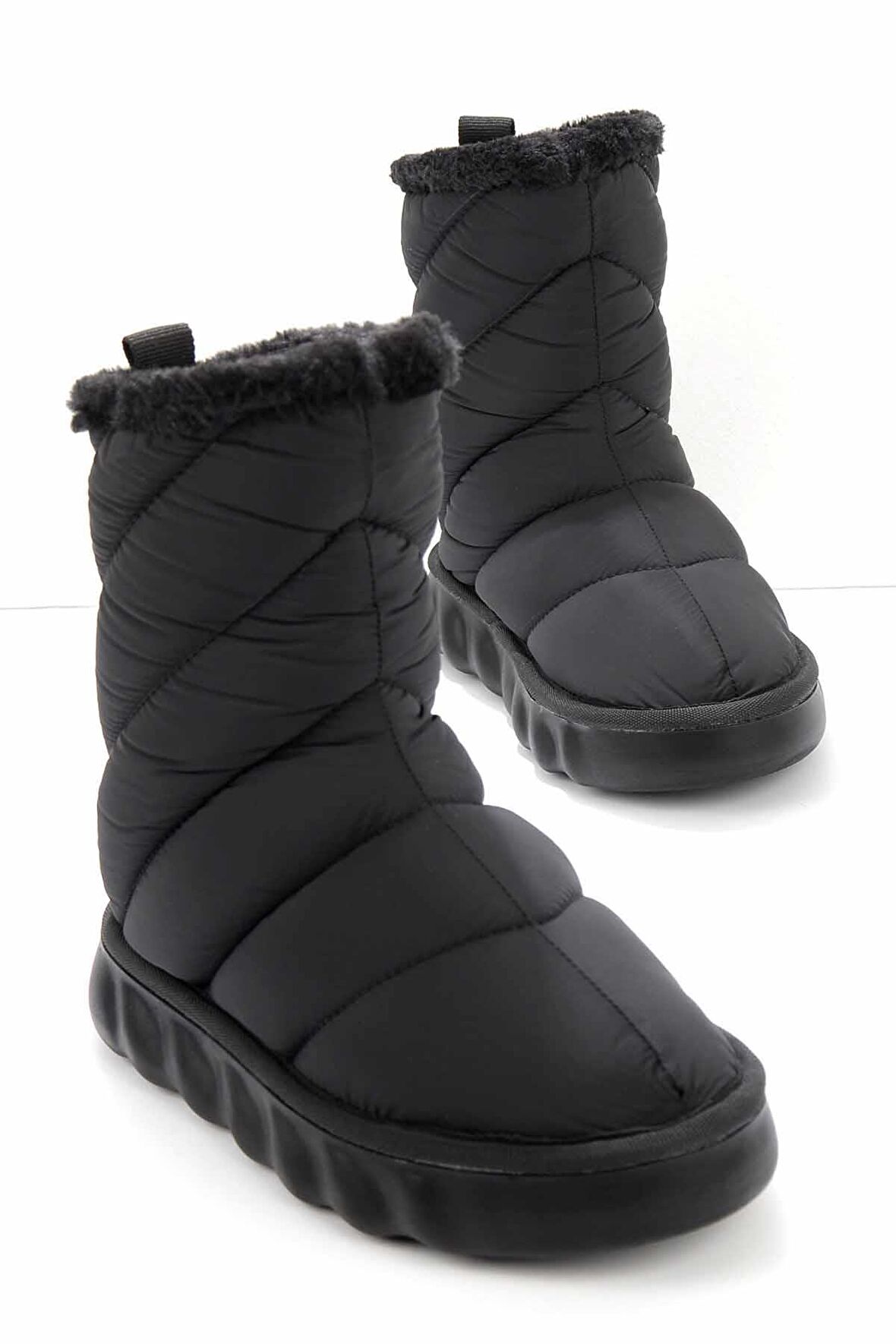 Bambi Siyah Parasüt  Kadın Bot & Bootie K02183102567