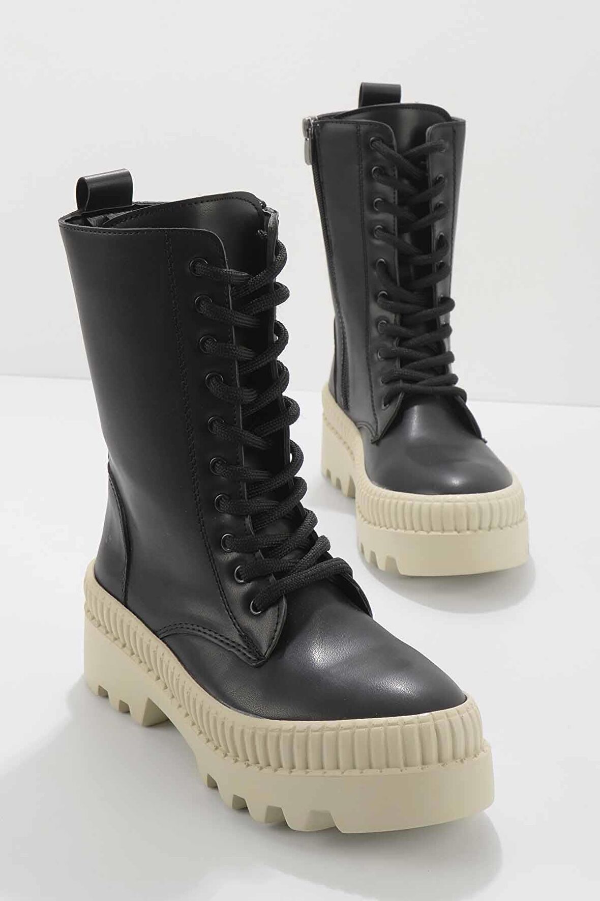 Bambi Siyah Bej  Kadın Bot & Bootie K02678020809