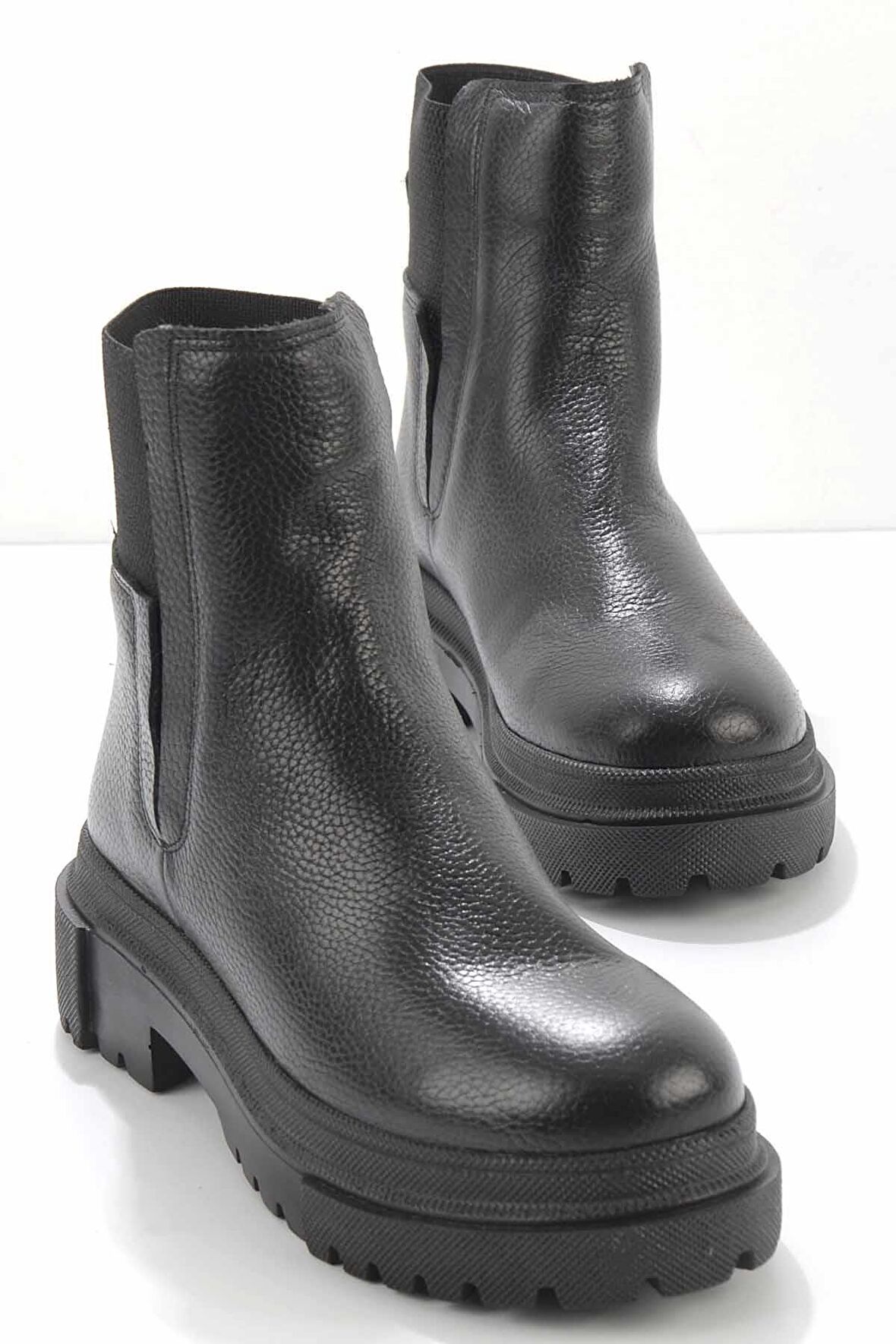 Bambi Siyah Hakiki Deri Kadın Bot & Bootie K02724300003