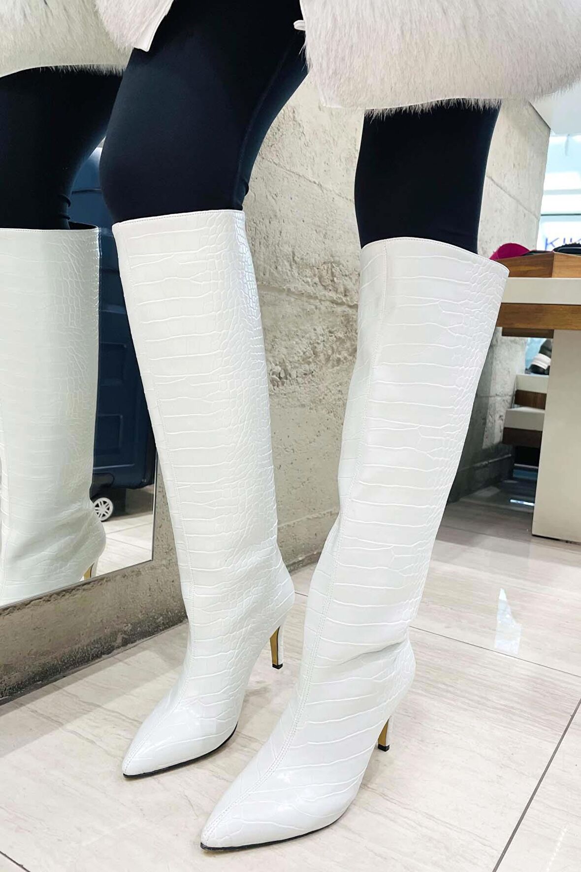 Beyaz Kroko  Kadın Çizme K03240165011
