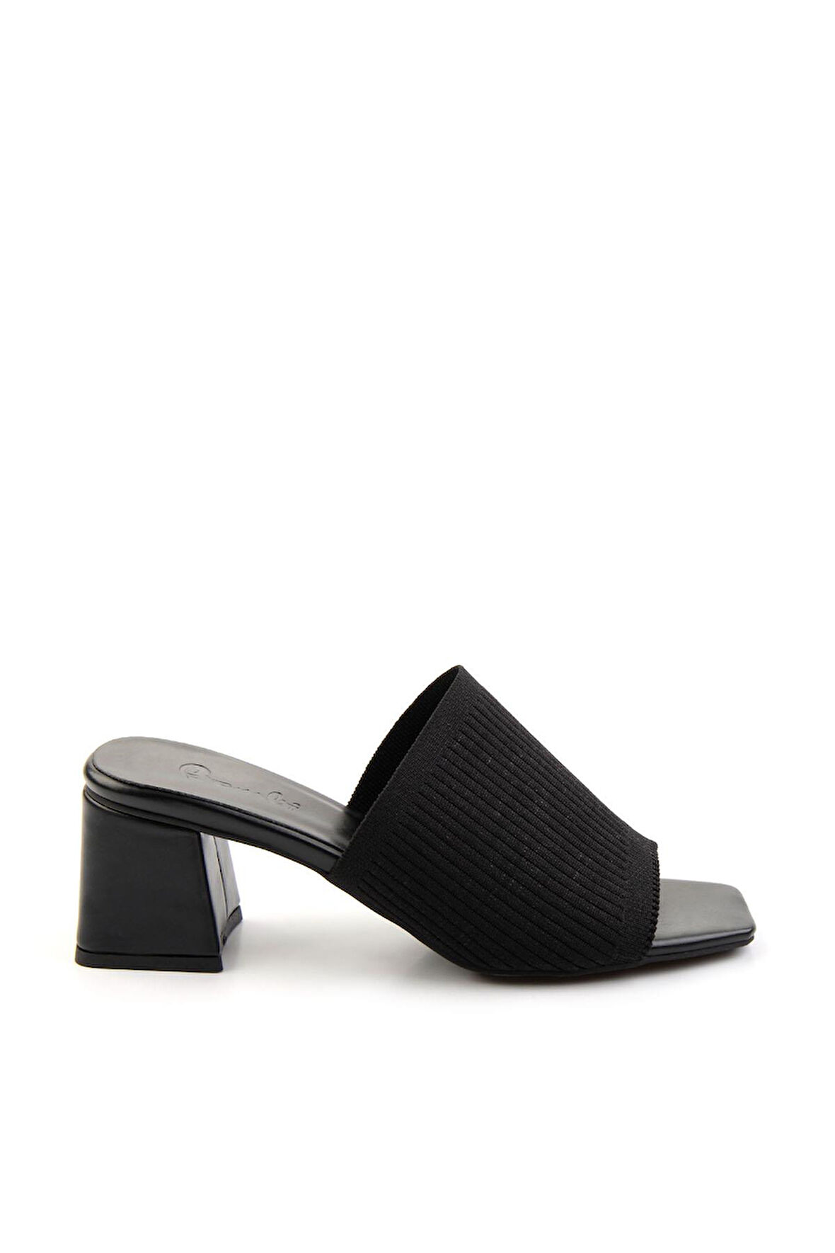 Siyah  Kadın Terlik K04124005282