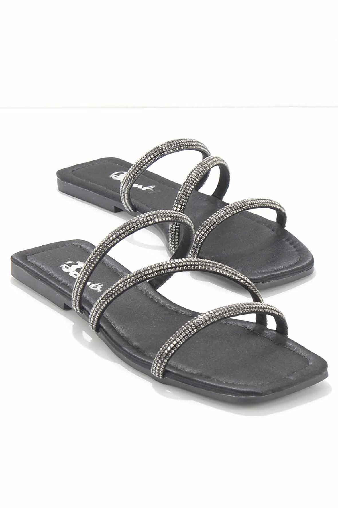 Bambi Siyah Saten  Kadın Terlik K04137000238