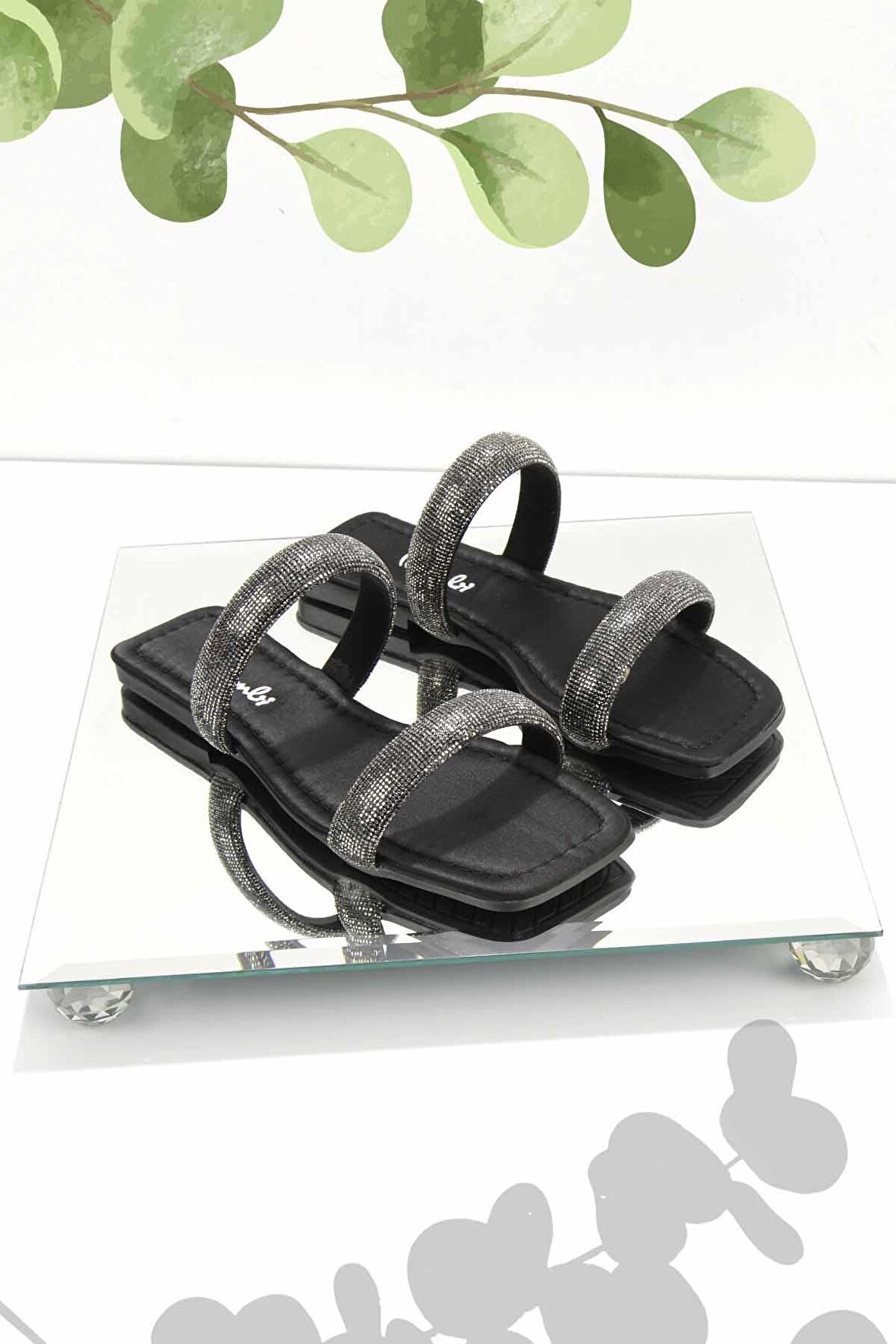 Bambi Siyah Saten  Kadın Terlik K04137000638