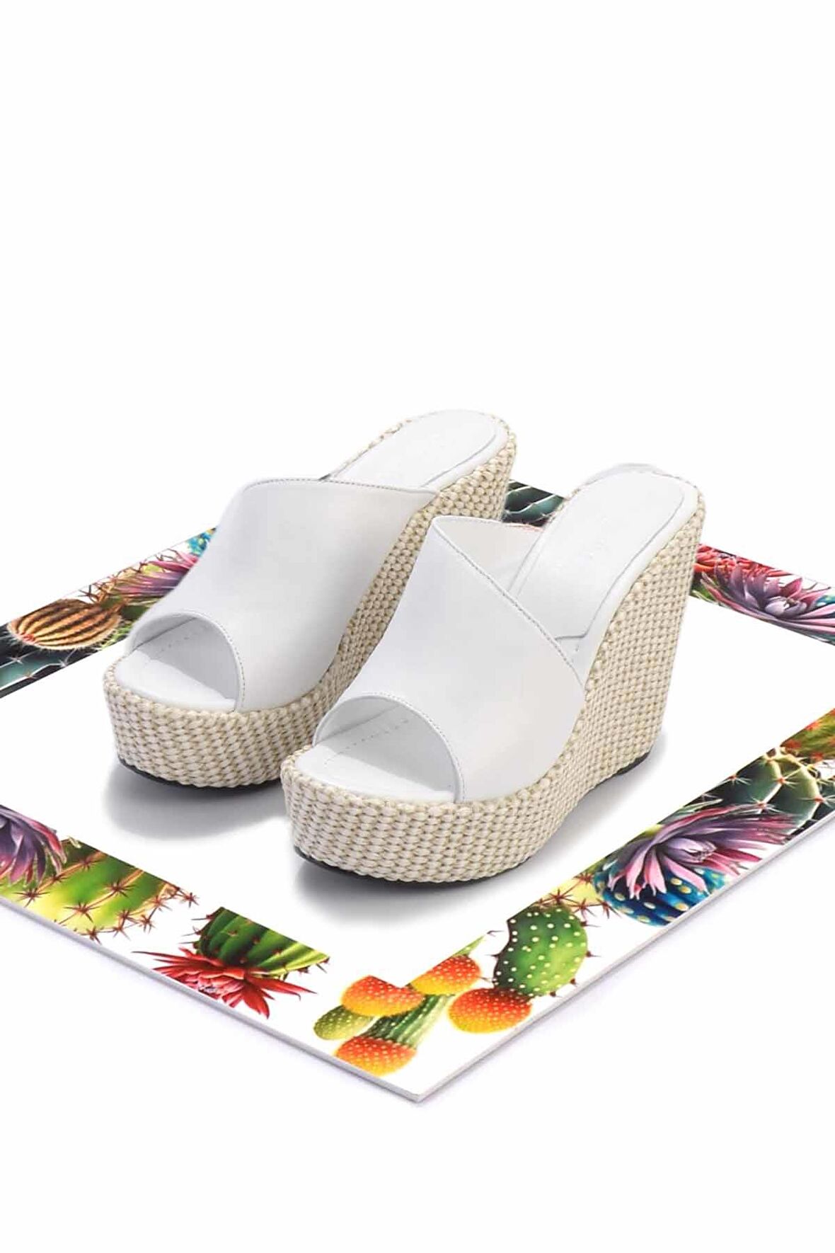 Beyaz Hakiki Deri Kadın Terlik K04480091003