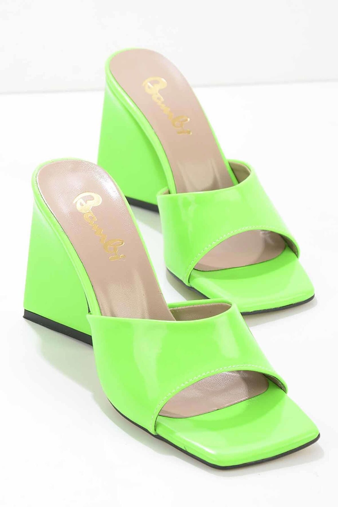 Bambi Yesil  Kadın Terlik K04666011909