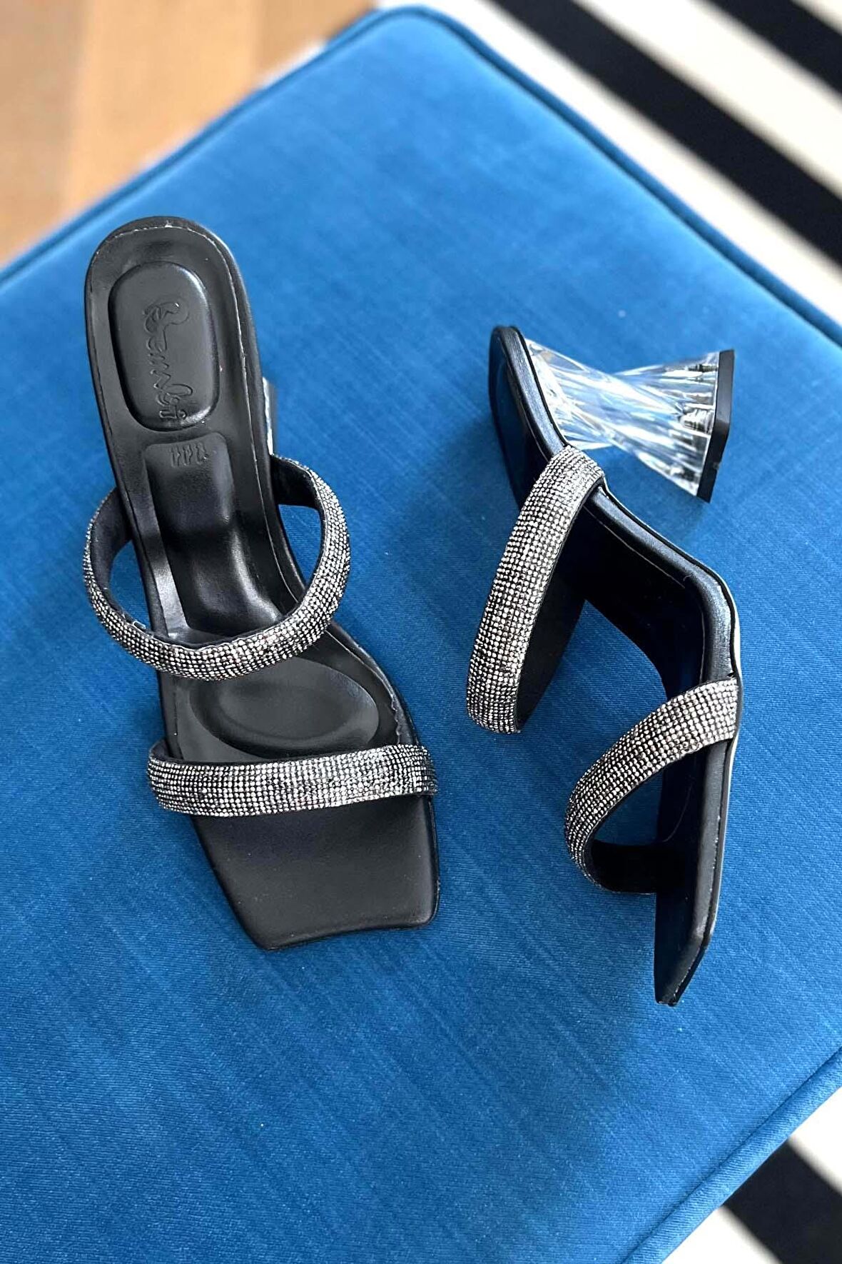 Bambi Siyah  Kadın Terlik K04687140009