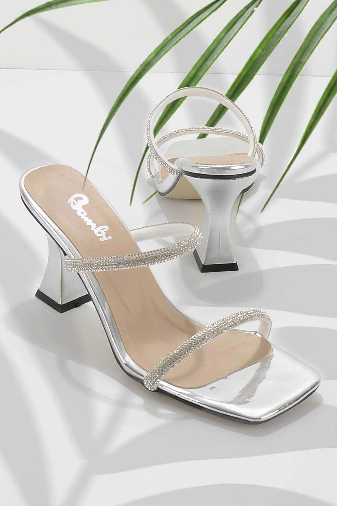 Bambi Gümüs Ayna  Kadın Terlik K04726010439