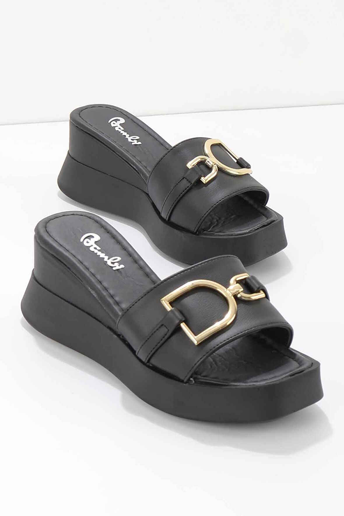 Bambi Siyah  Kadın Terlik K04823300609