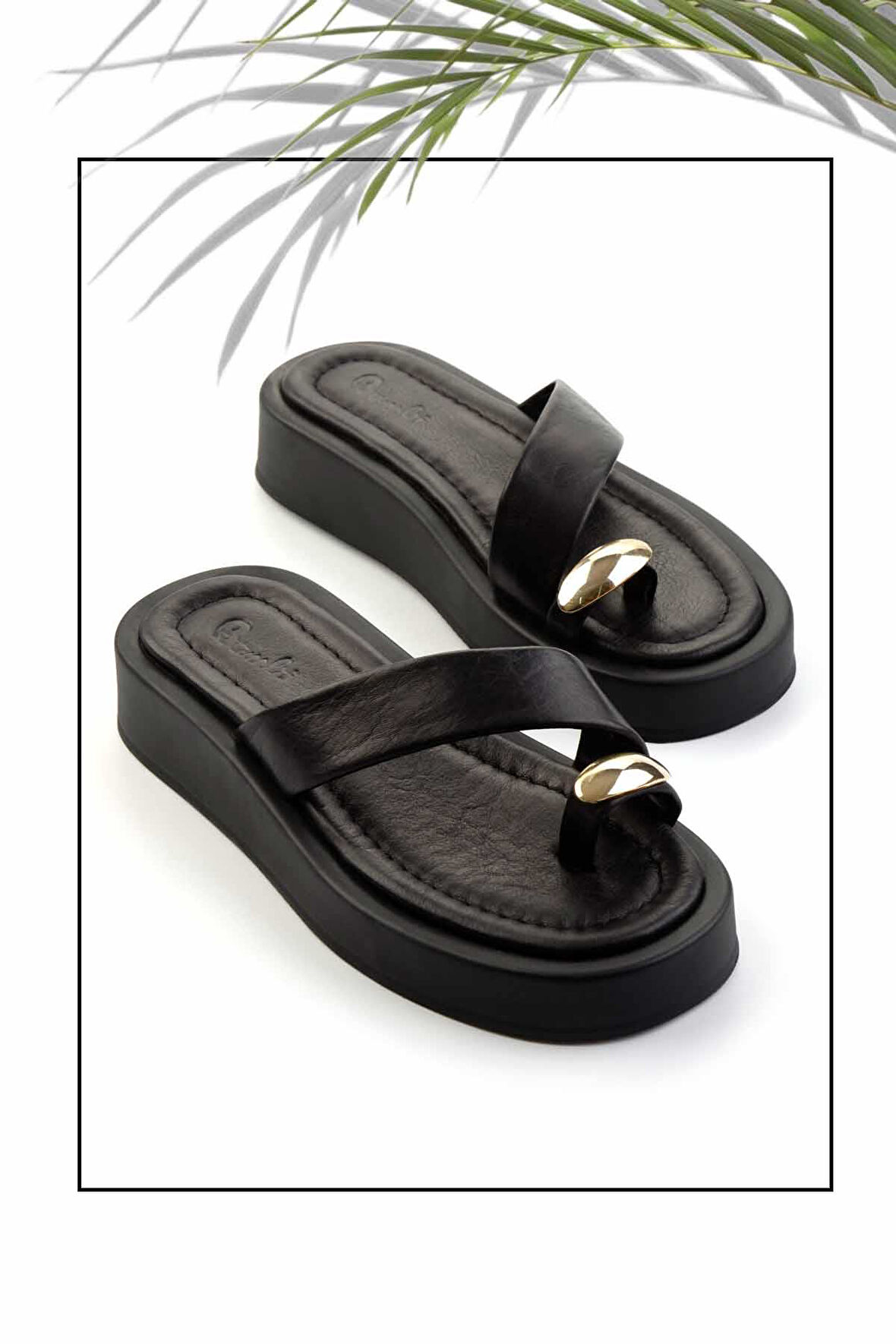 Siyah Altın Hakiki Deri Kadın Terlik K04826600003