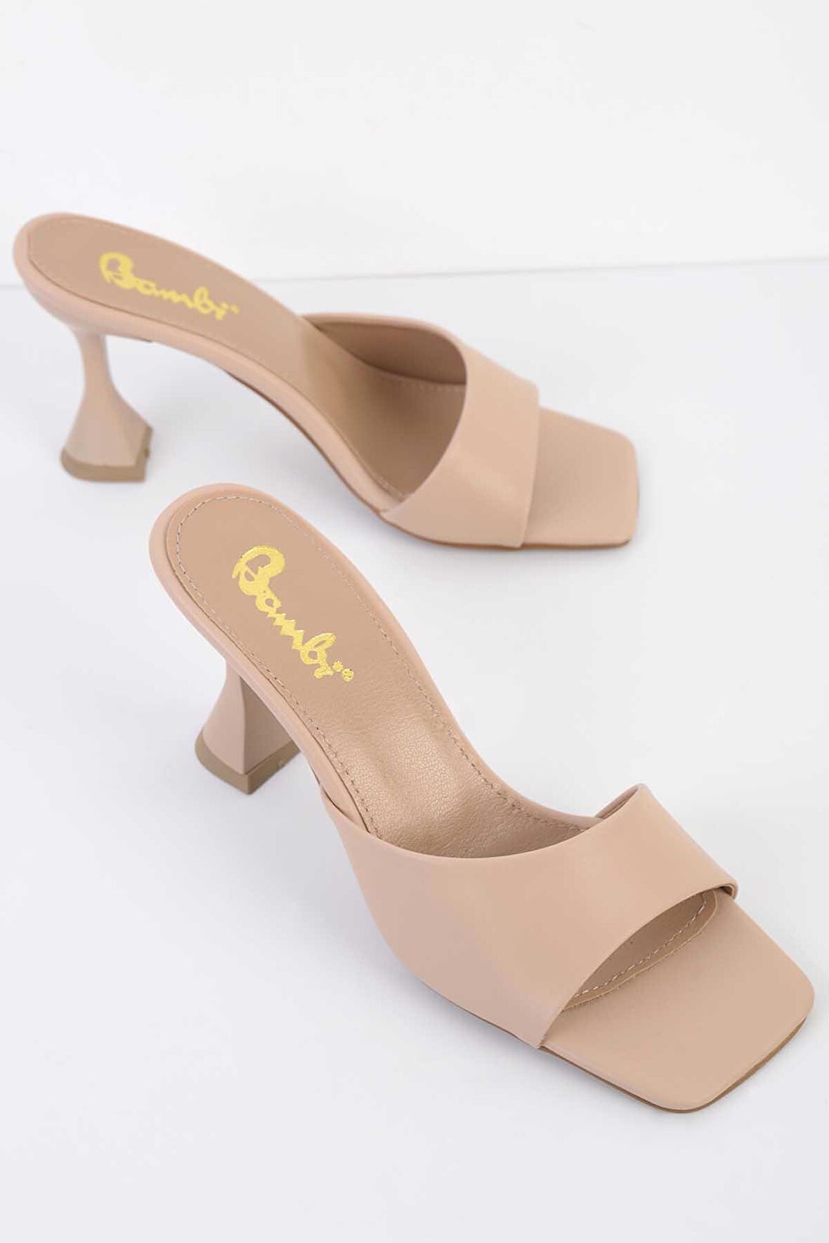 Bambi Natural  Kadın Terlik K04869050009