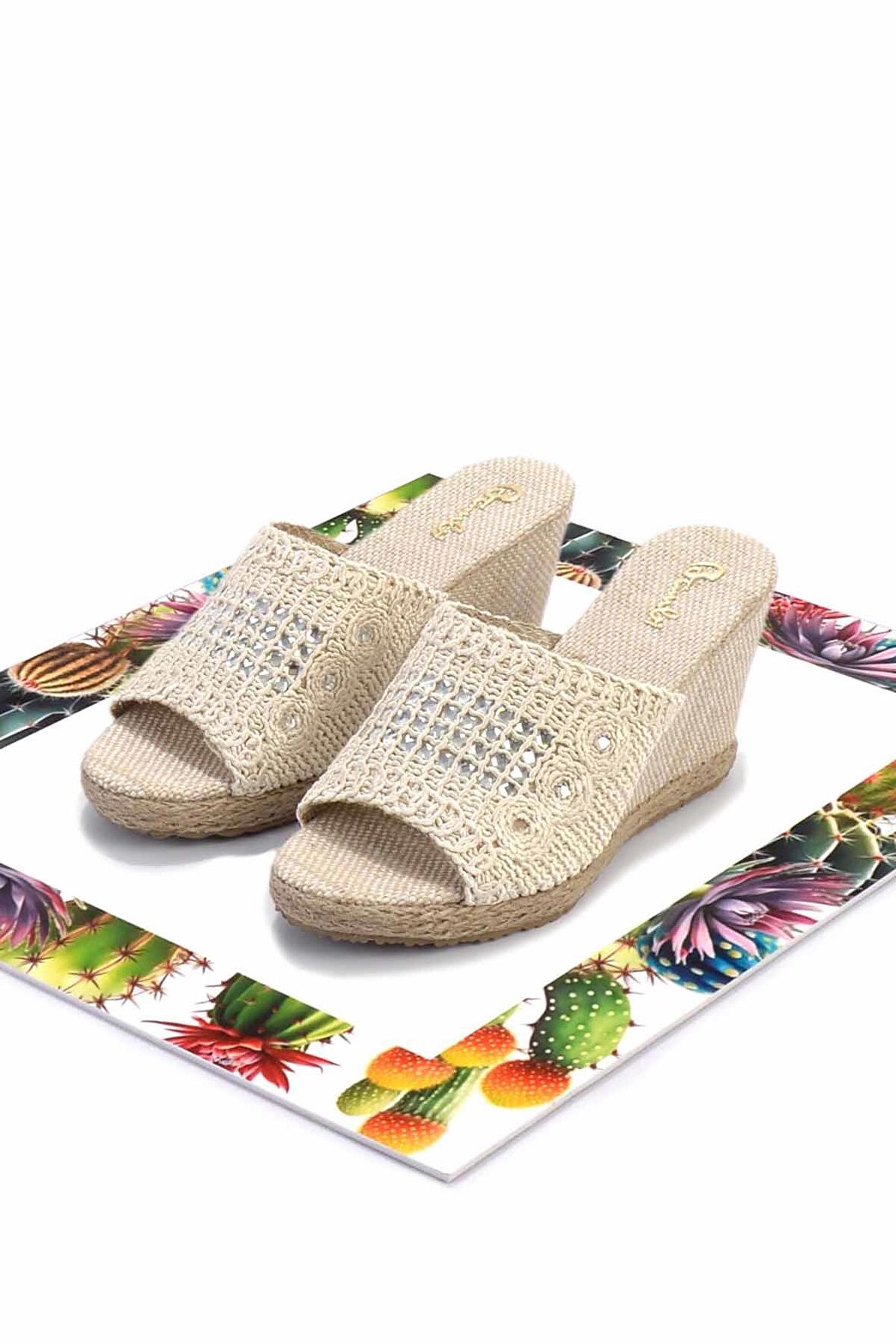 Bej Örgü  Kadın Terlik K04874013716