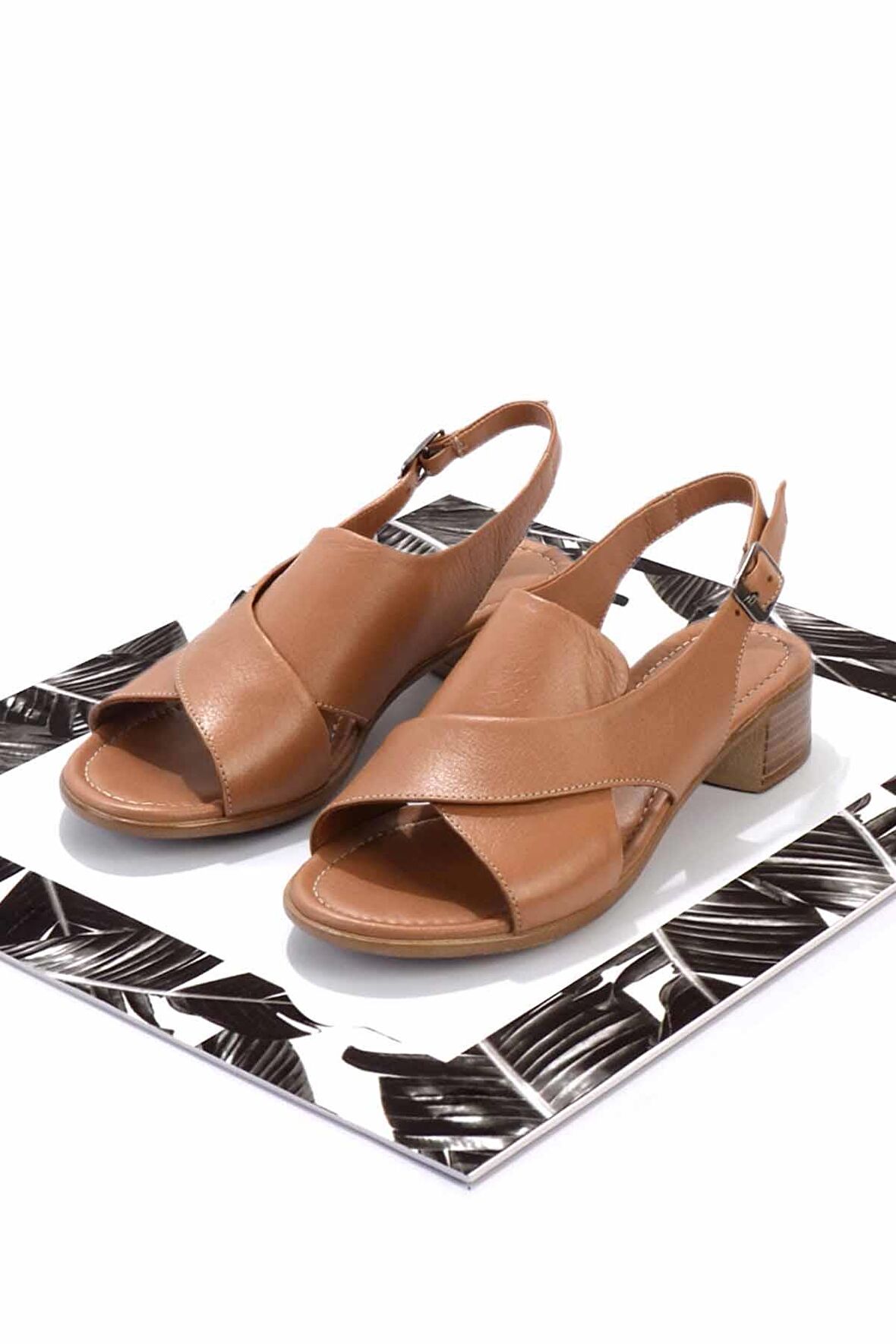 Taba Hakiki Deri Kadın Klasik Topuklu Ayakkabı K05290032503