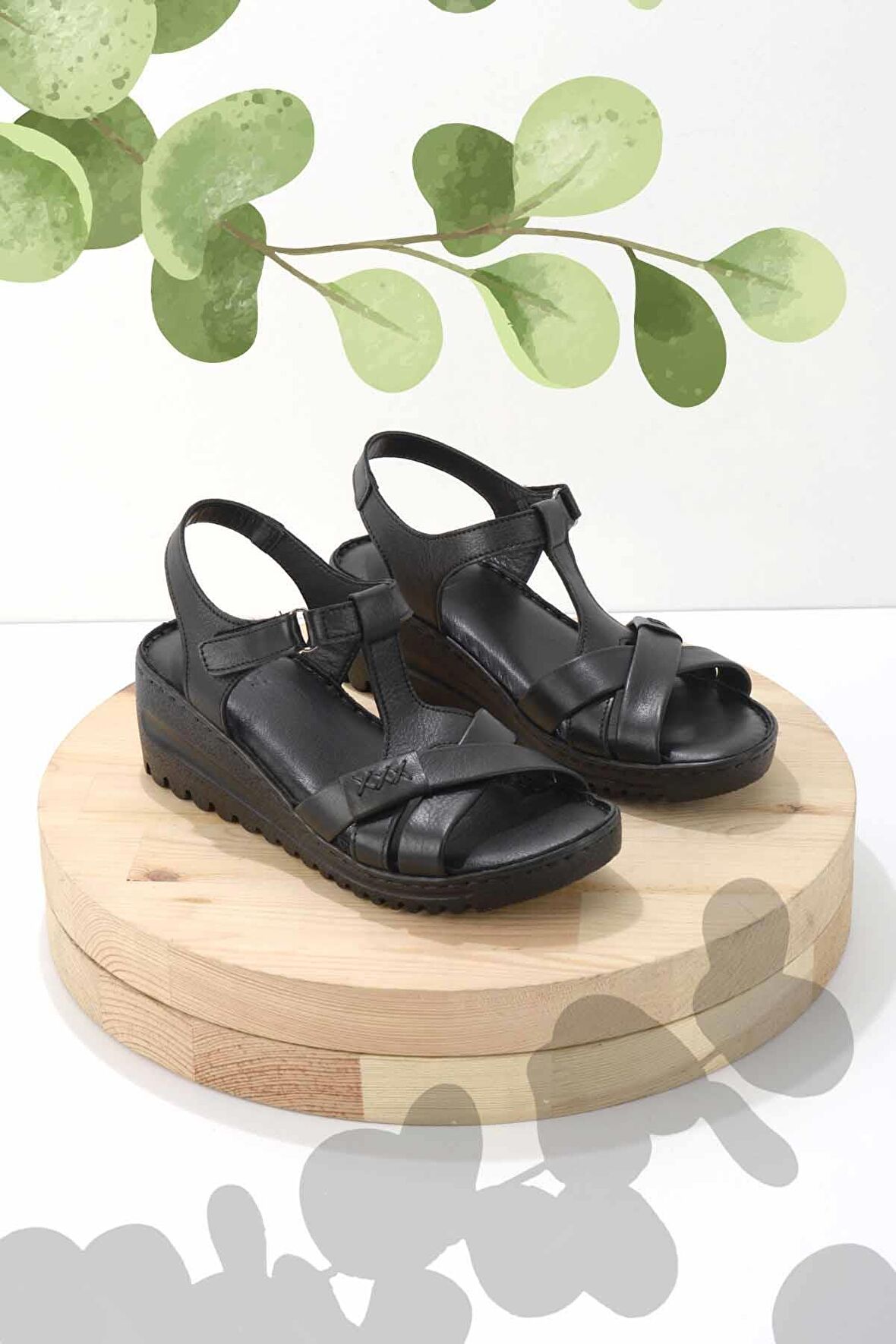 Siyah Hakiki Deri Kadın Sandalet K05714360003