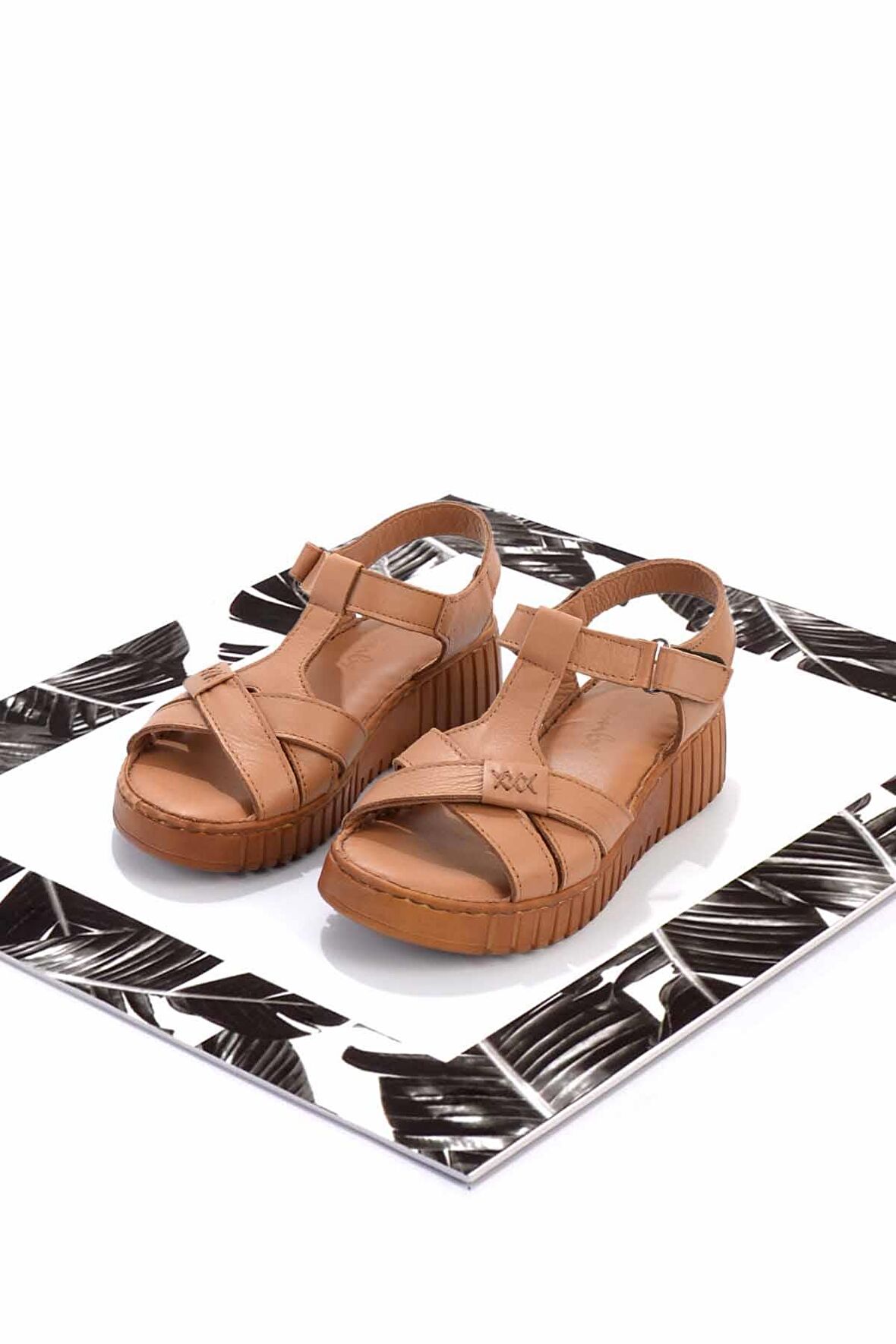 Taba Hakiki Deri Kadın Sandalet K05763091803